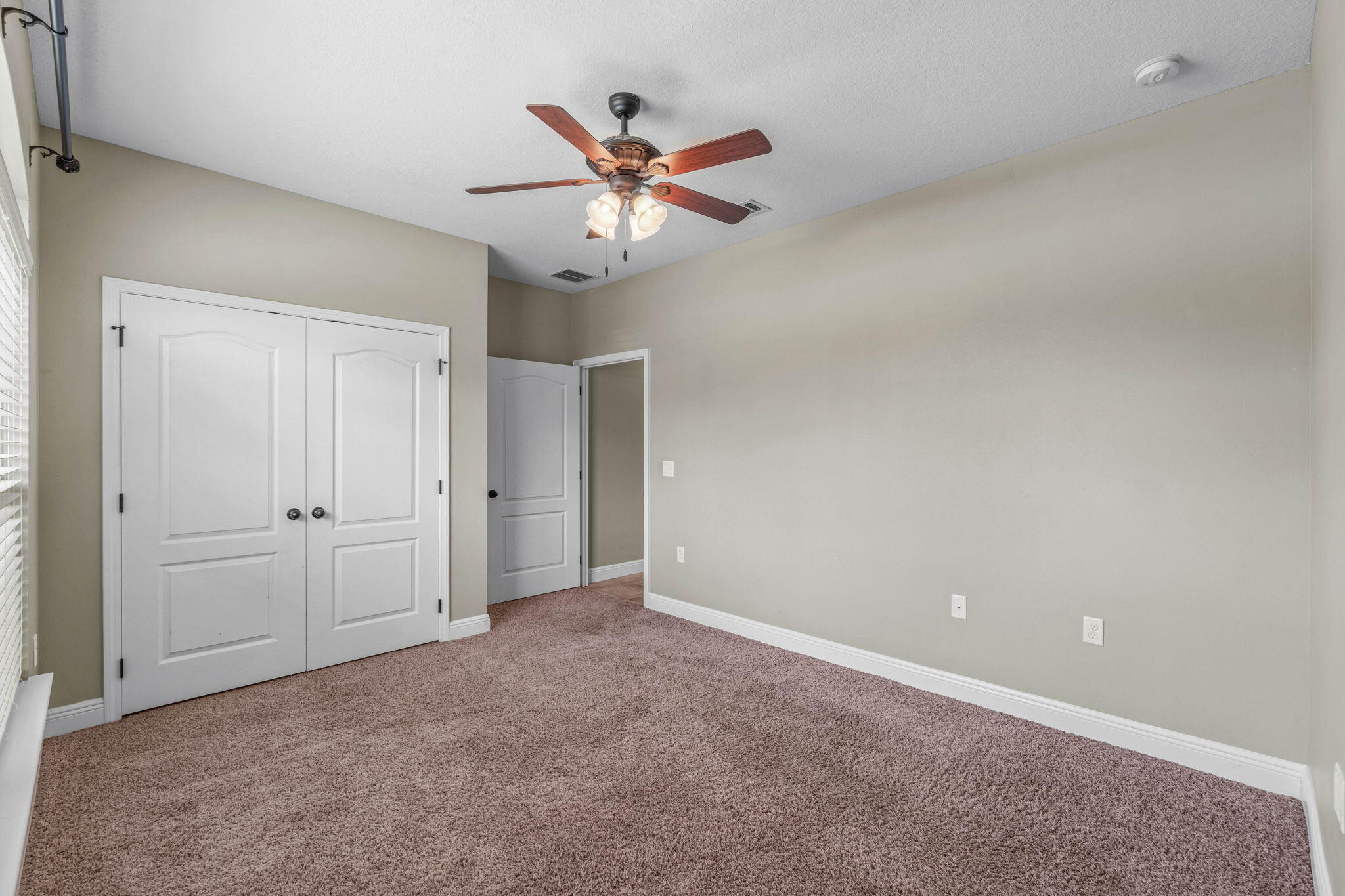 DUGGAN POND ESTATES - Residential Lease