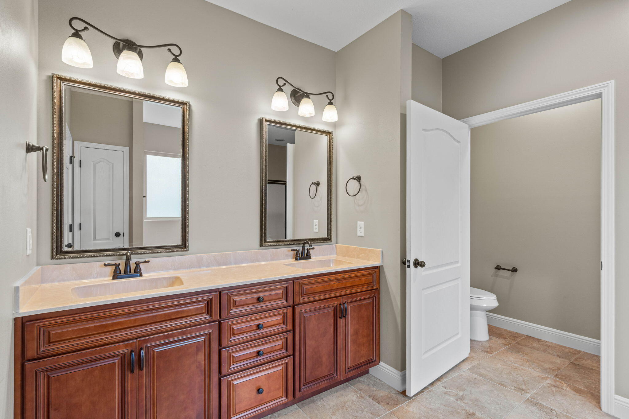 DUGGAN POND ESTATES - Residential Lease