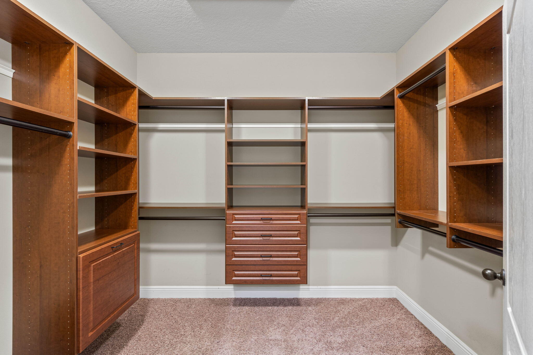 DUGGAN POND ESTATES - Residential Lease