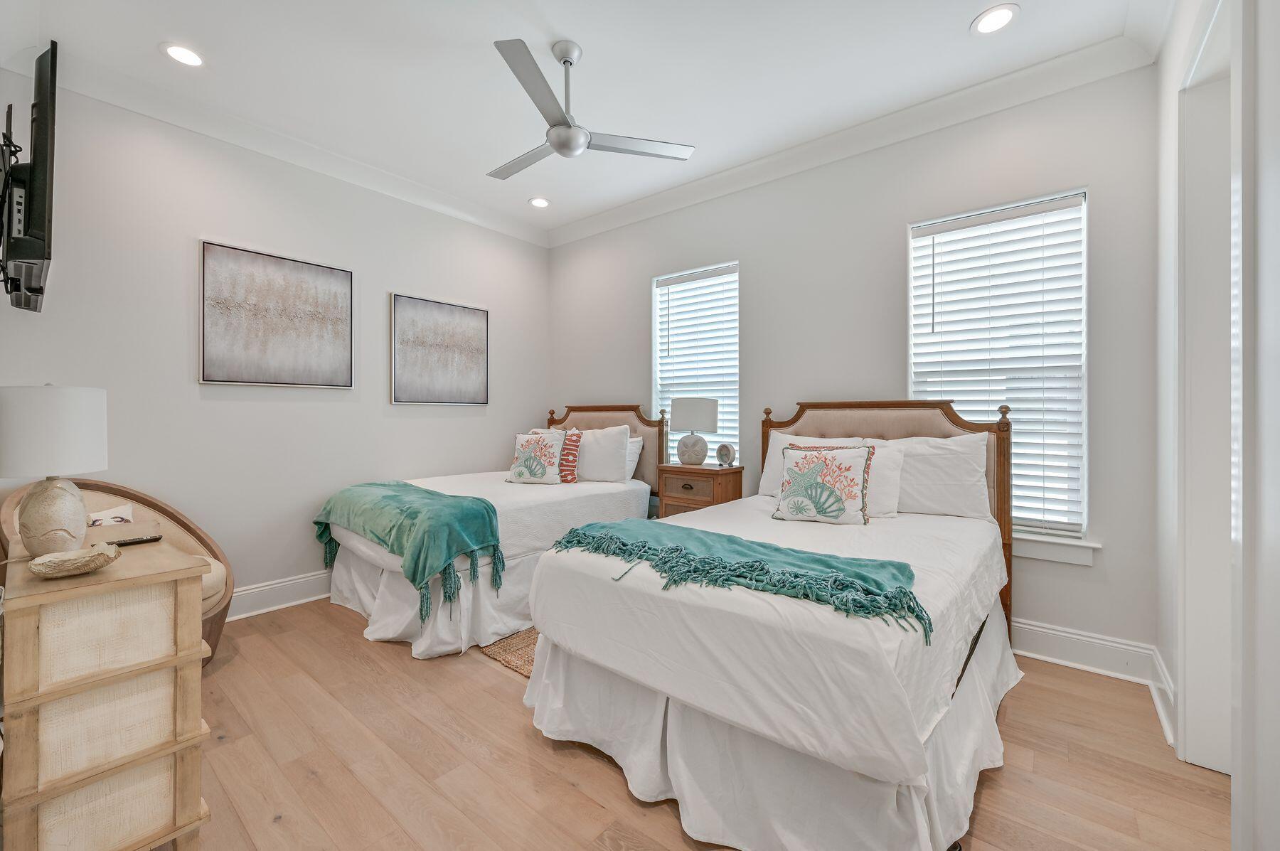 SUNSET KEY COTTAGES - Residential