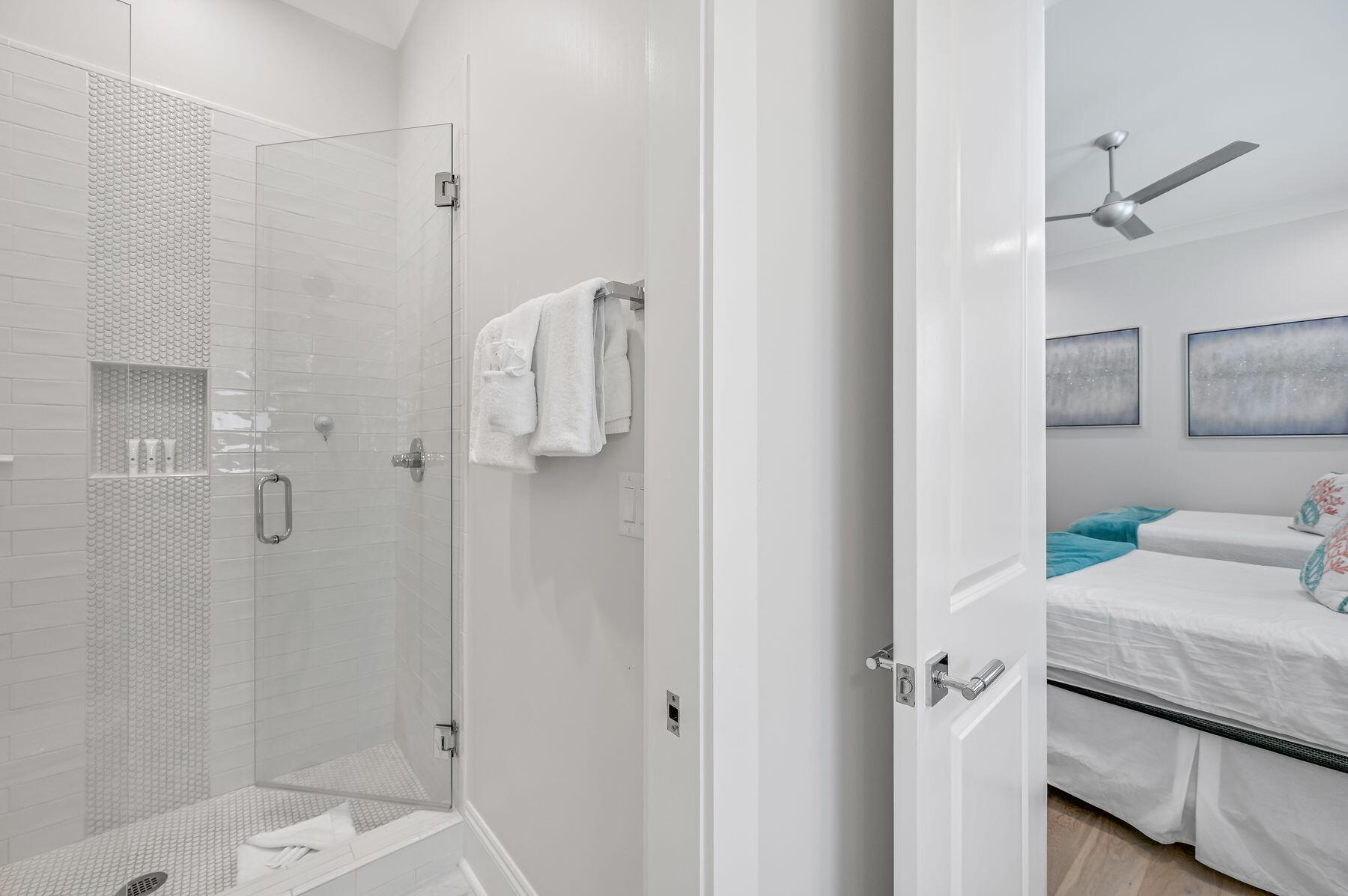 SUNSET KEY COTTAGES - Residential