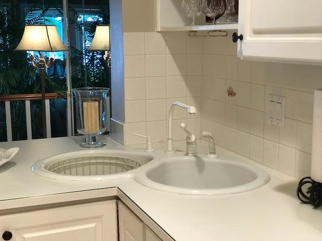 Water Oaks Iii T/H - Residential