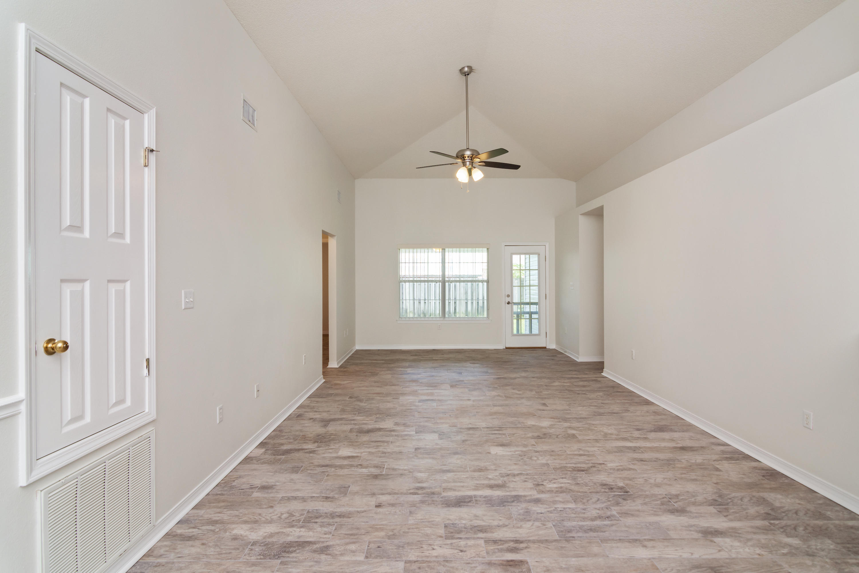 EMERALD VILLAGE PH I - Residential