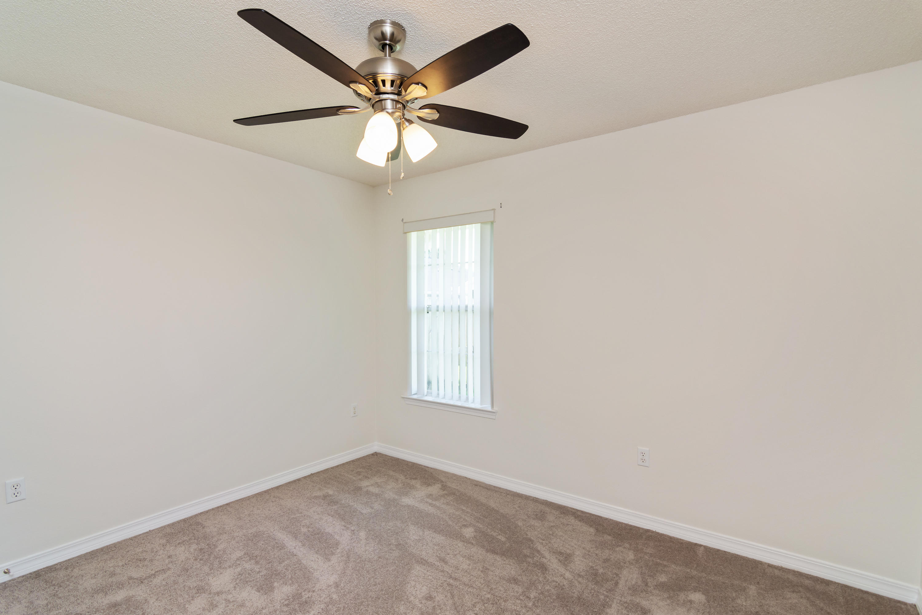 EMERALD VILLAGE PH I - Residential