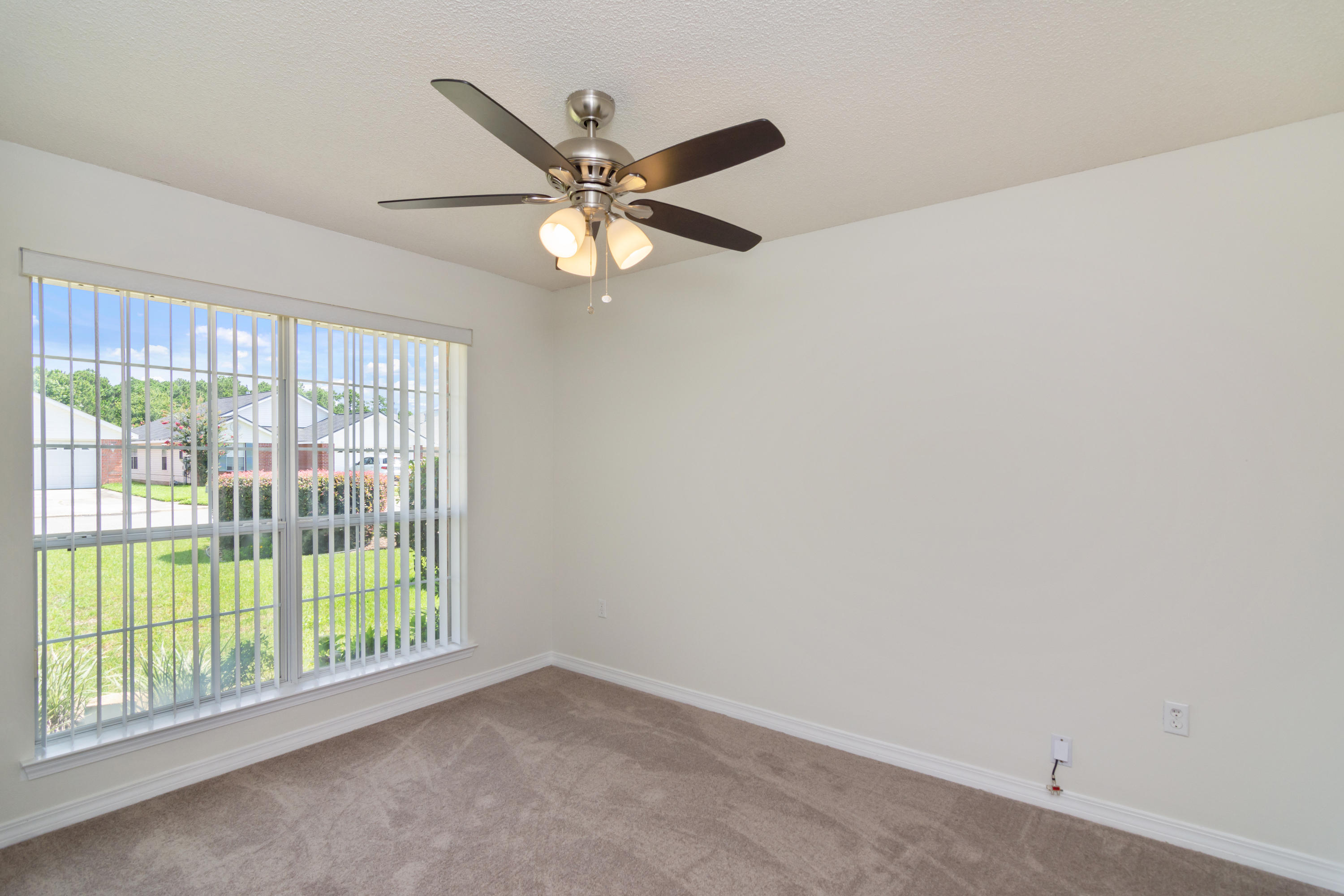 EMERALD VILLAGE PH I - Residential