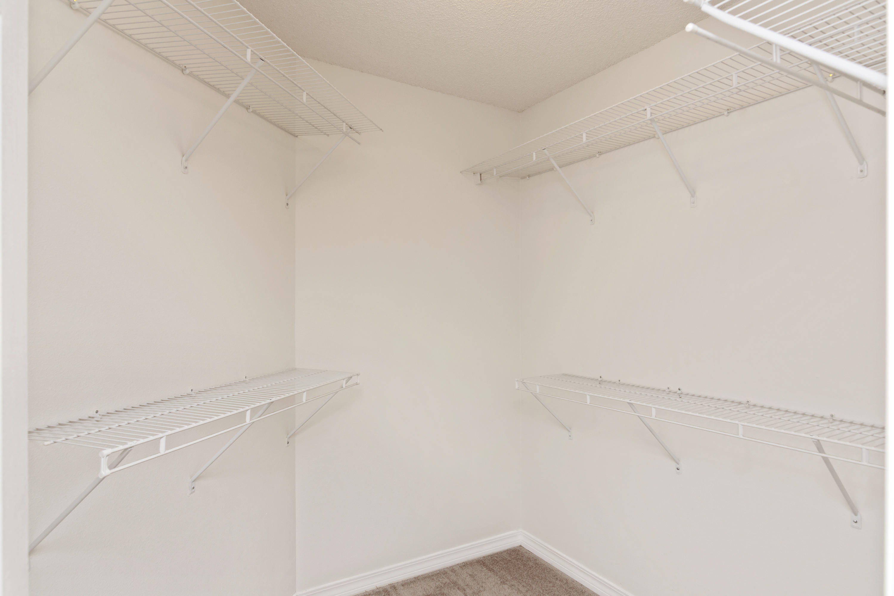 EMERALD VILLAGE PH I - Residential