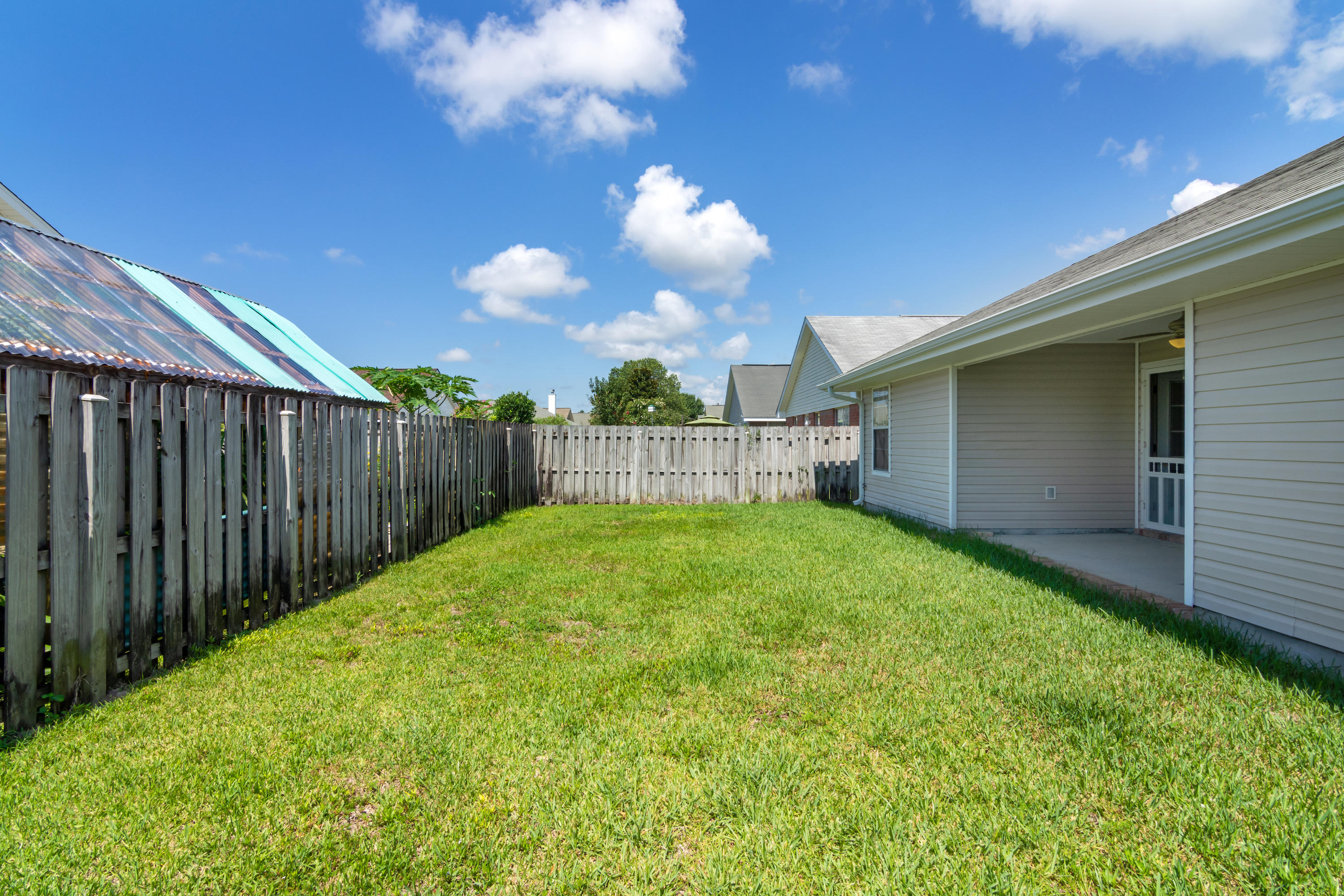 EMERALD VILLAGE PH I - Residential