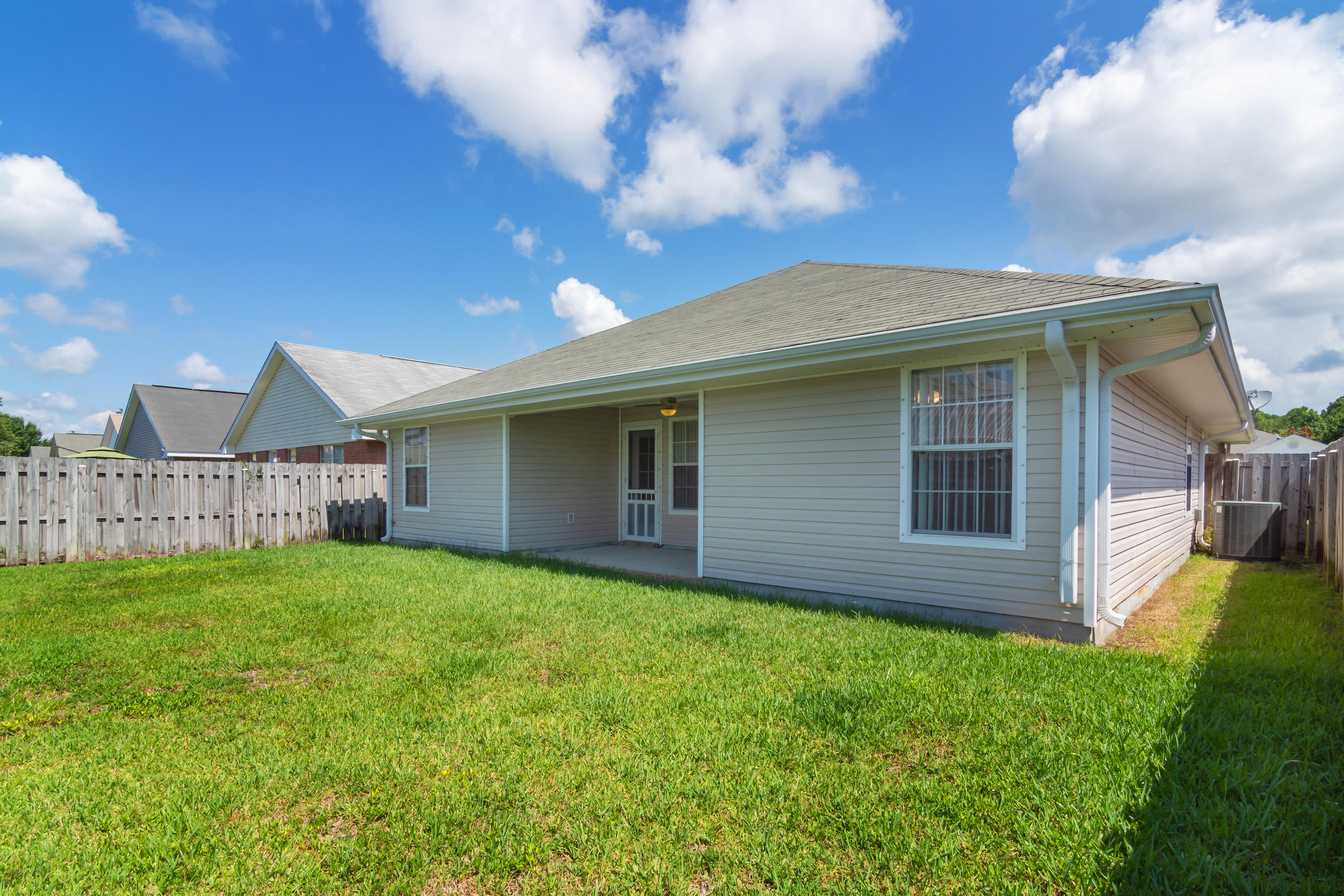 EMERALD VILLAGE PH I - Residential