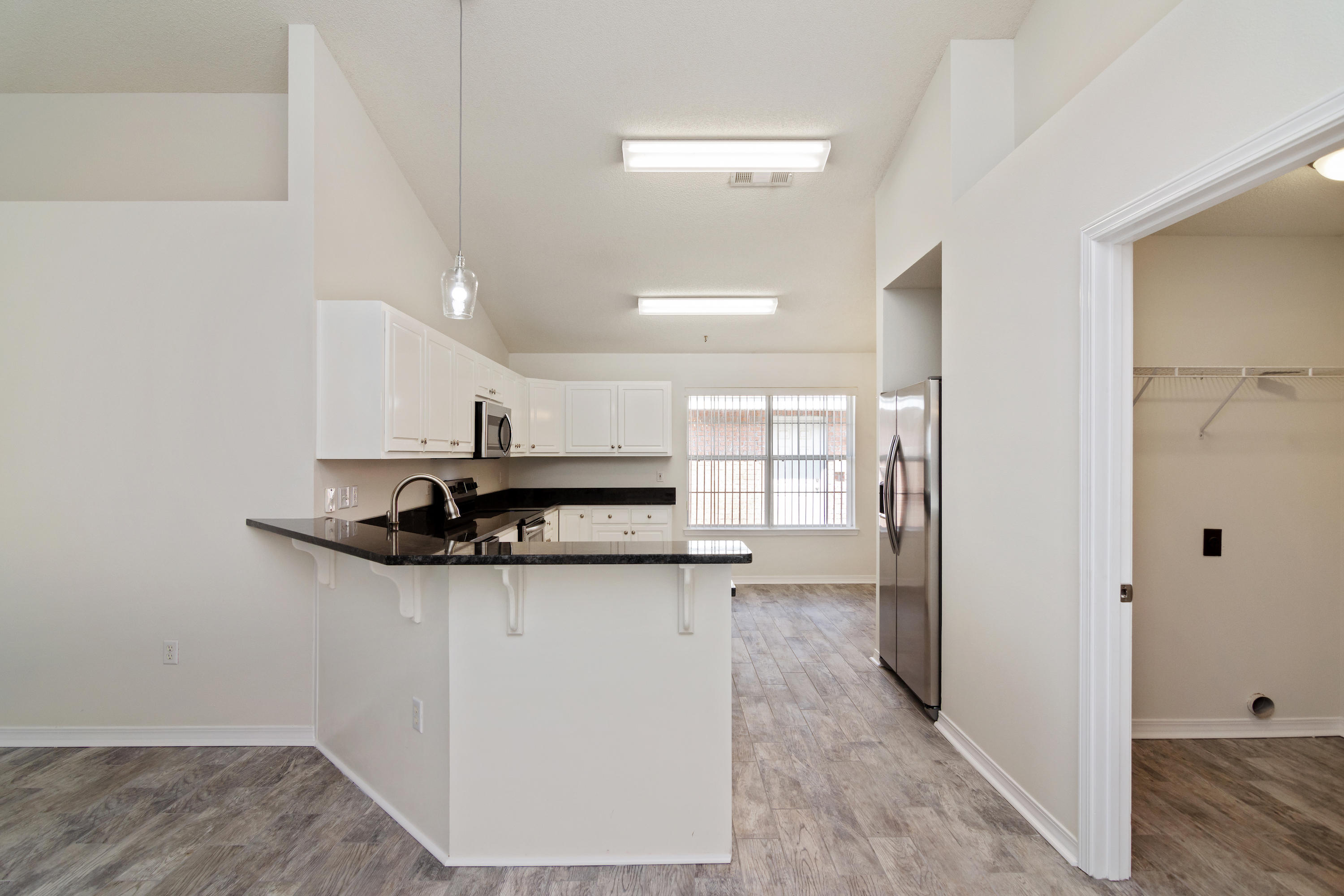 EMERALD VILLAGE PH I - Residential