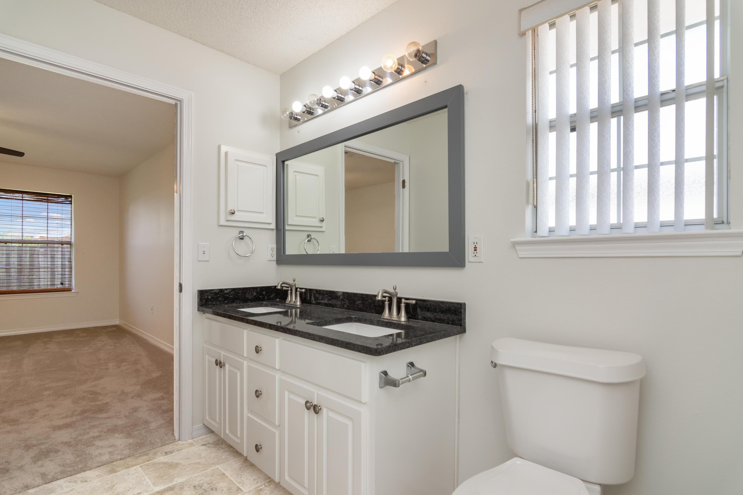 EMERALD VILLAGE PH I - Residential