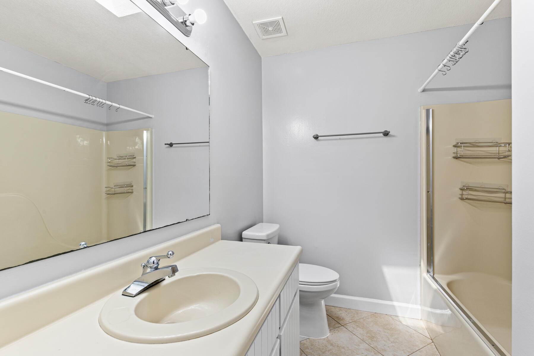 EASTWOOD 8TH ADDN - Residential Lease