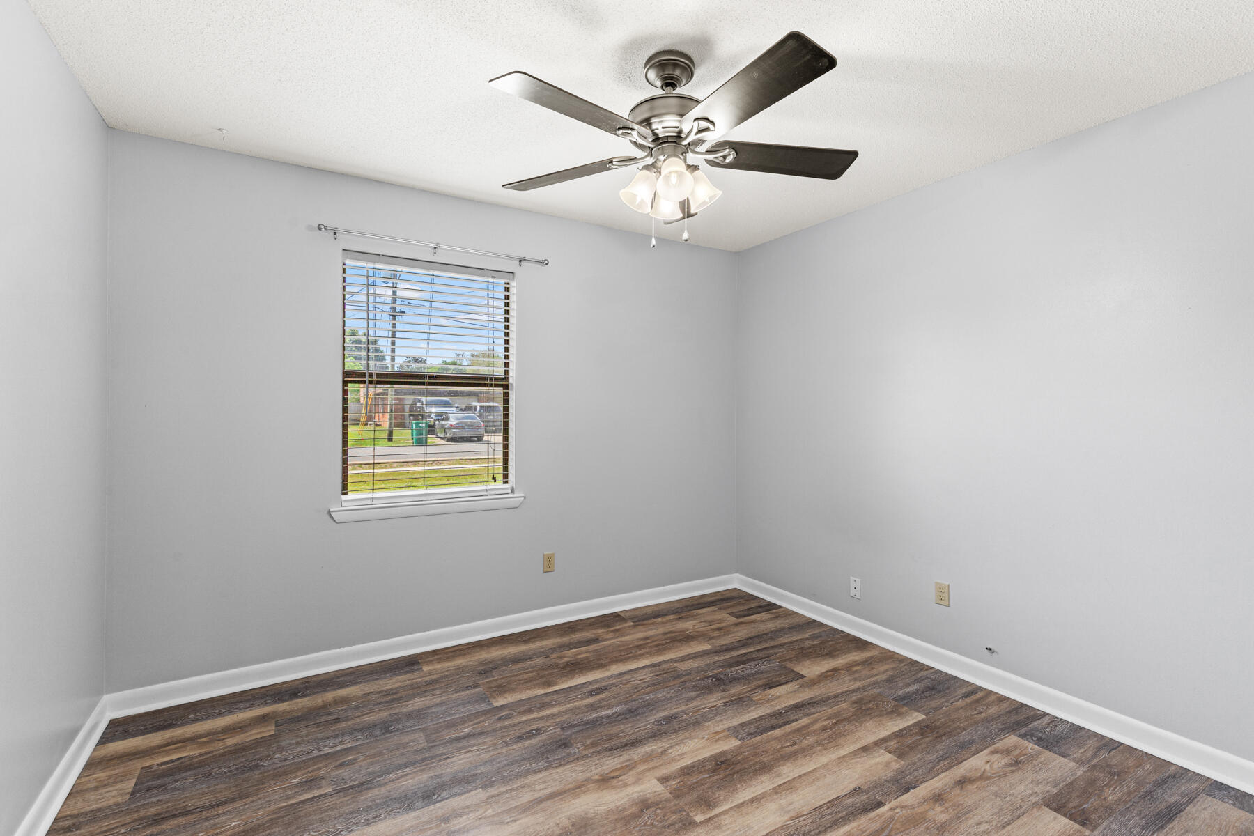 EASTWOOD 8TH ADDN - Residential Lease