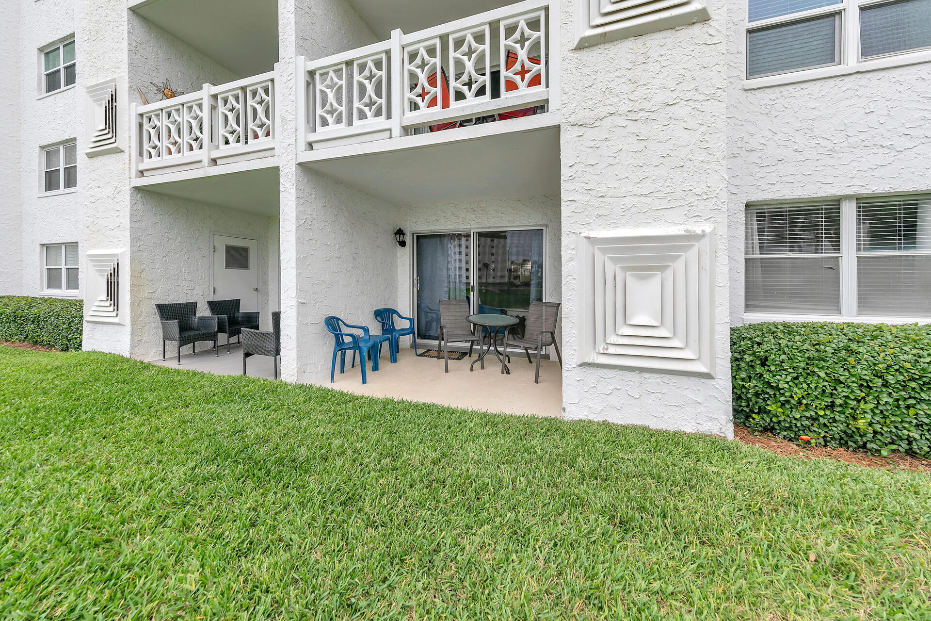 EL MATADOR CONDO - Residential