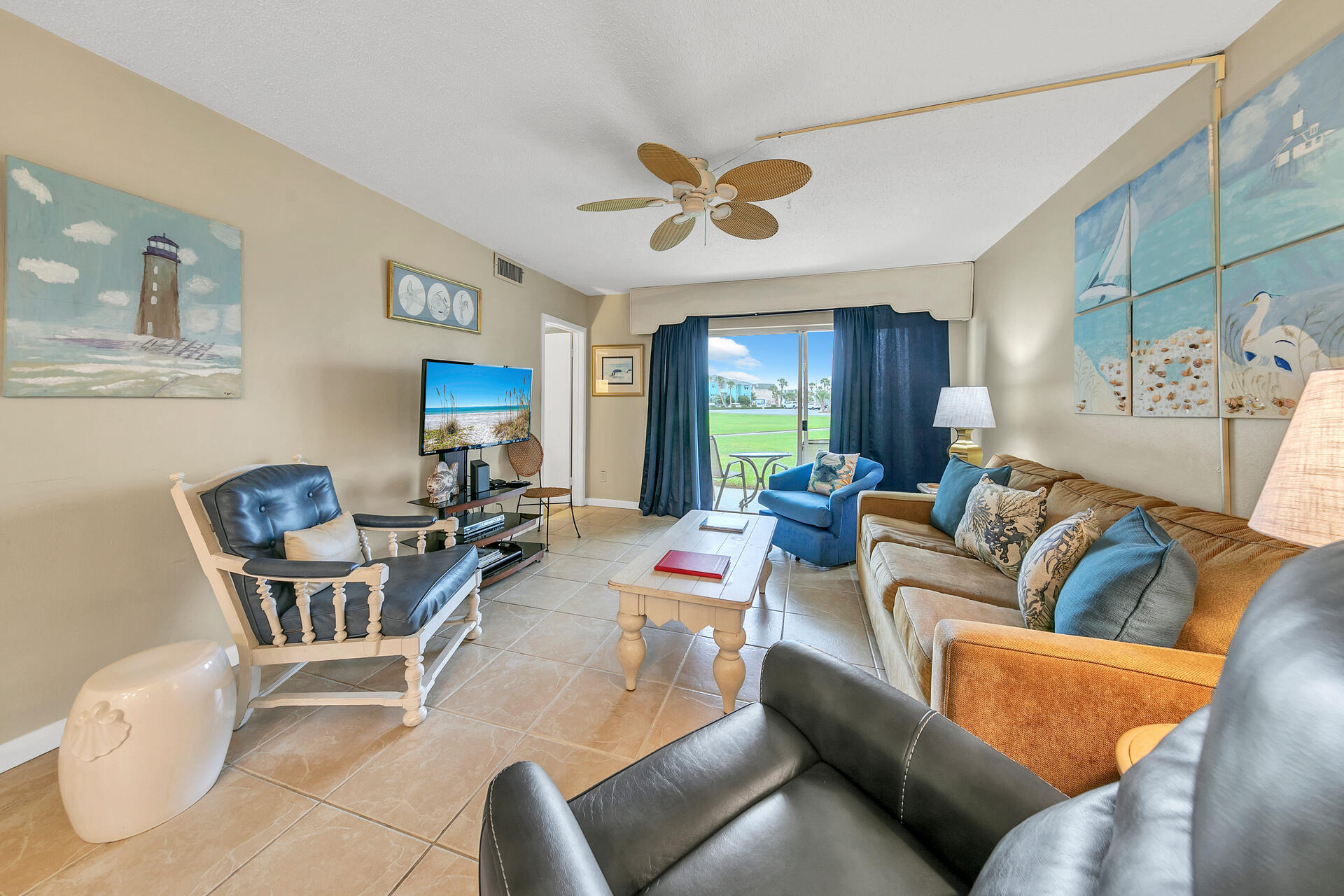 EL MATADOR CONDO - Residential