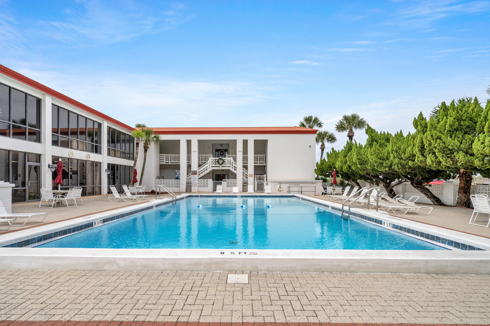 EL MATADOR CONDO - Residential
