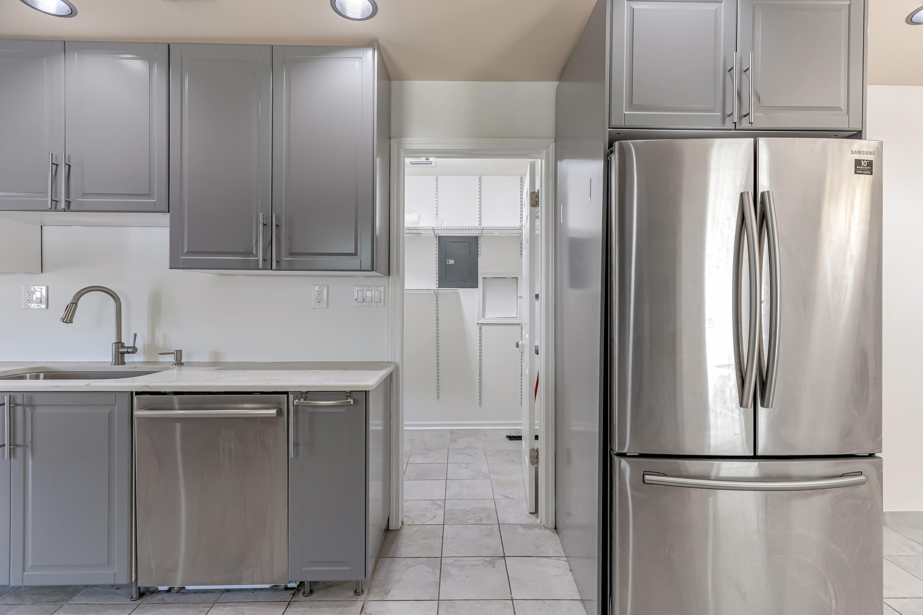 MIRAMAR ESTATES 2ND ADDN - Residential