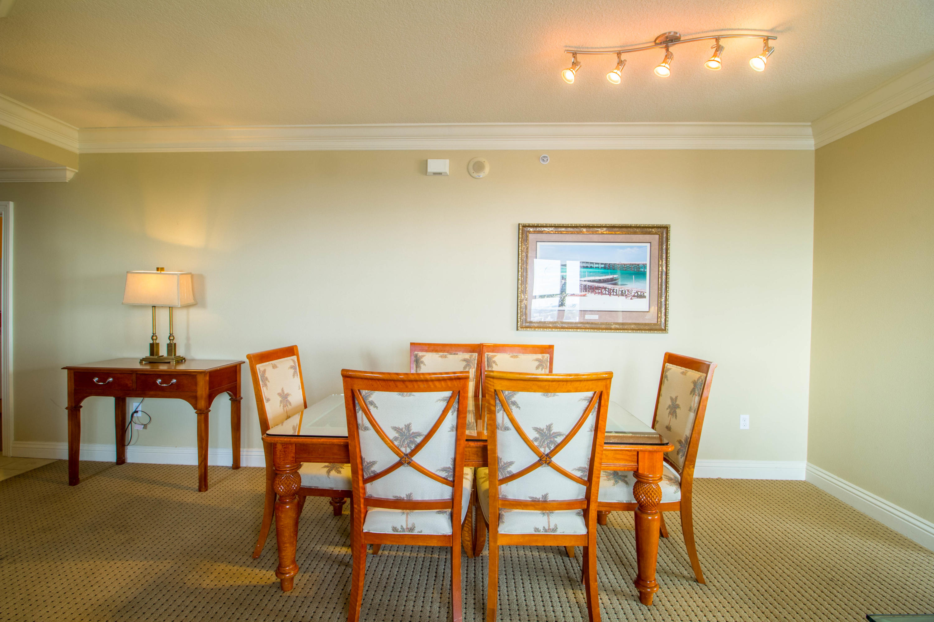 EMERALD GRANDE - Residential