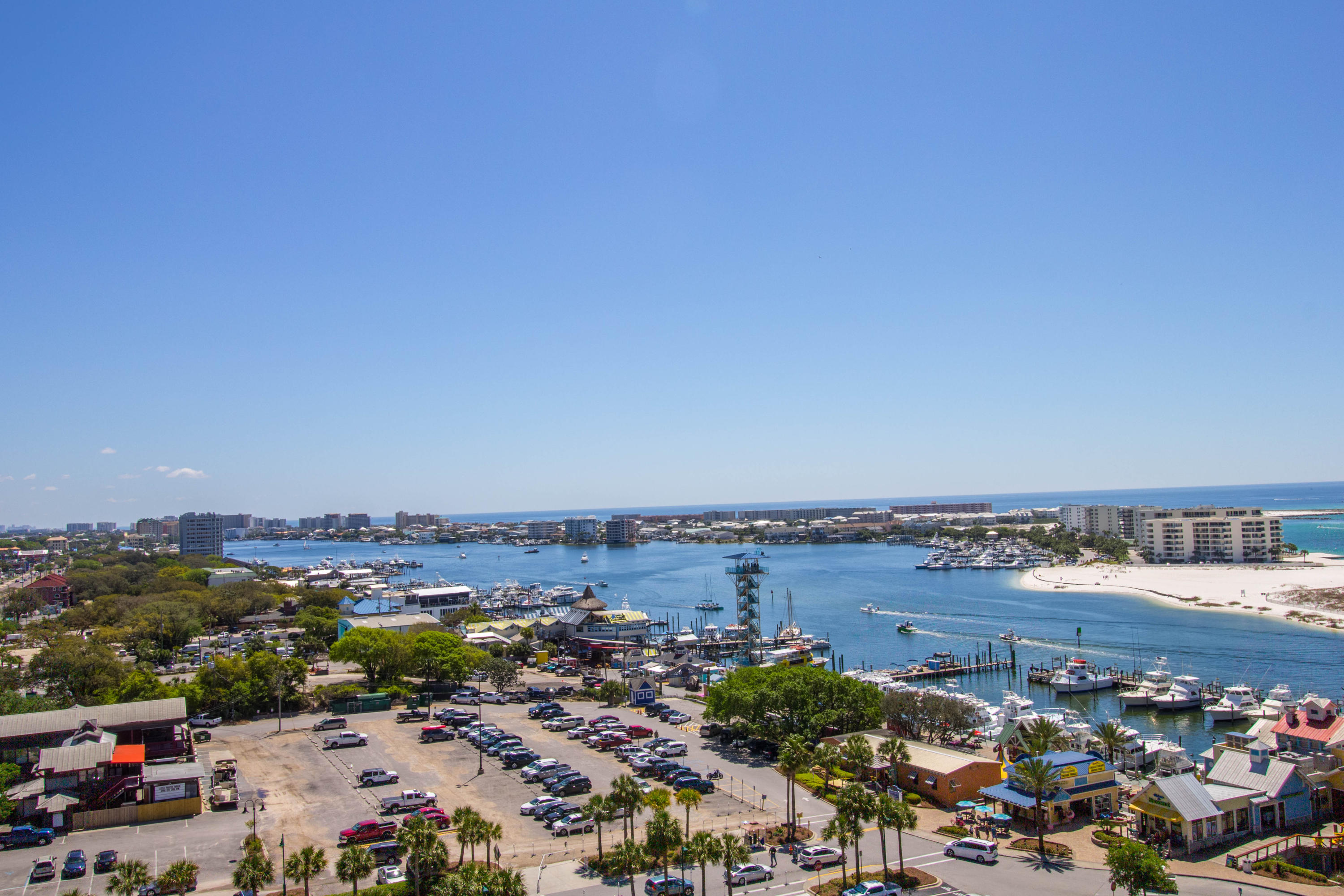 EMERALD GRANDE - Residential