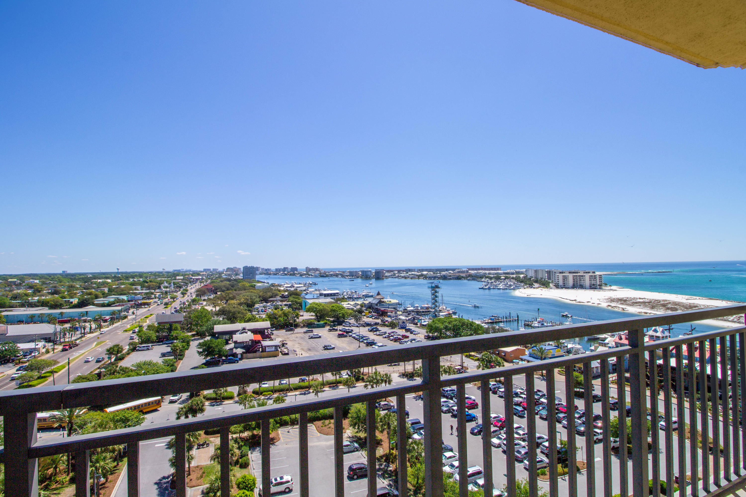 EMERALD GRANDE - Residential