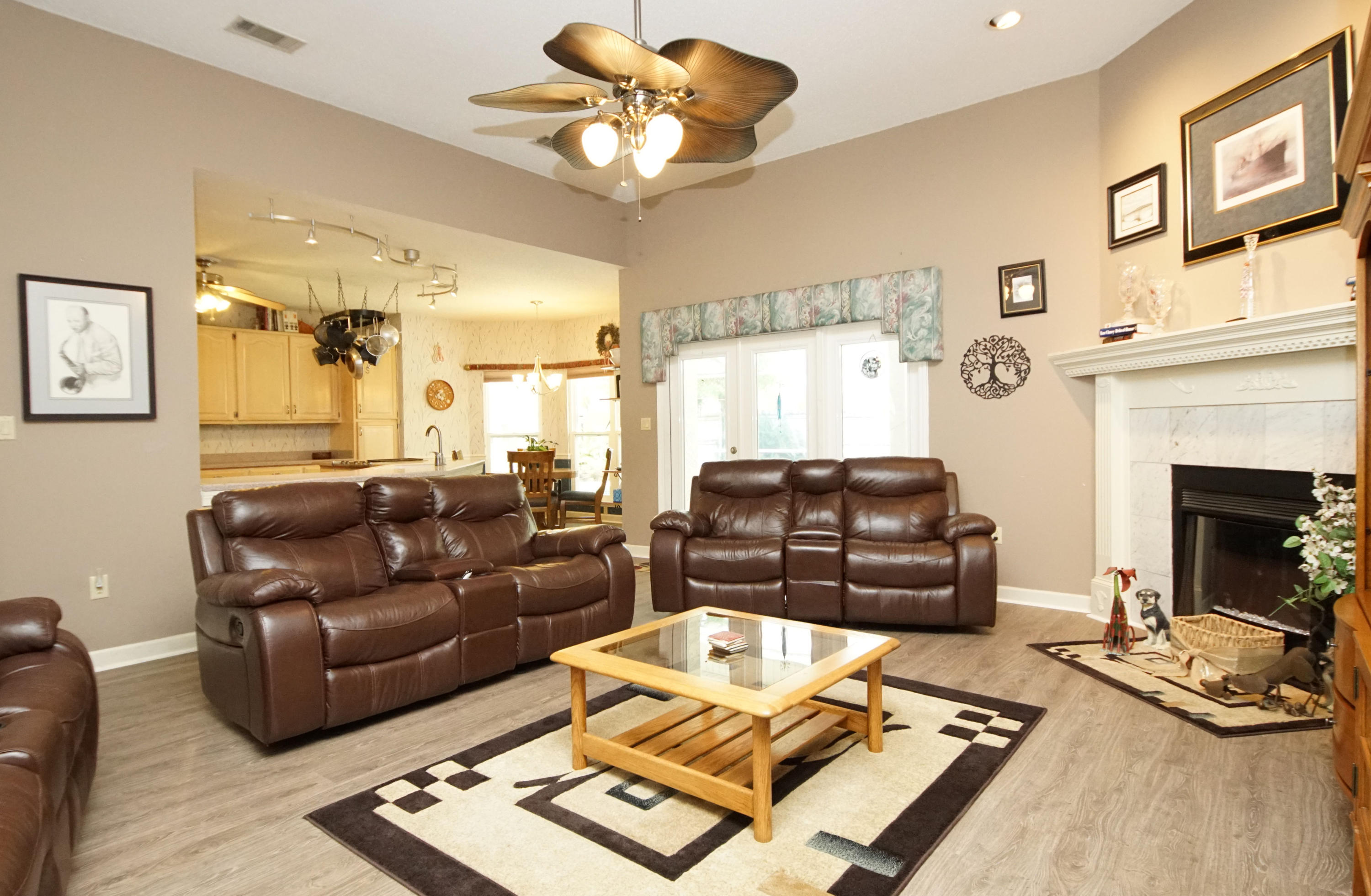 LAKE POINTE - Residential