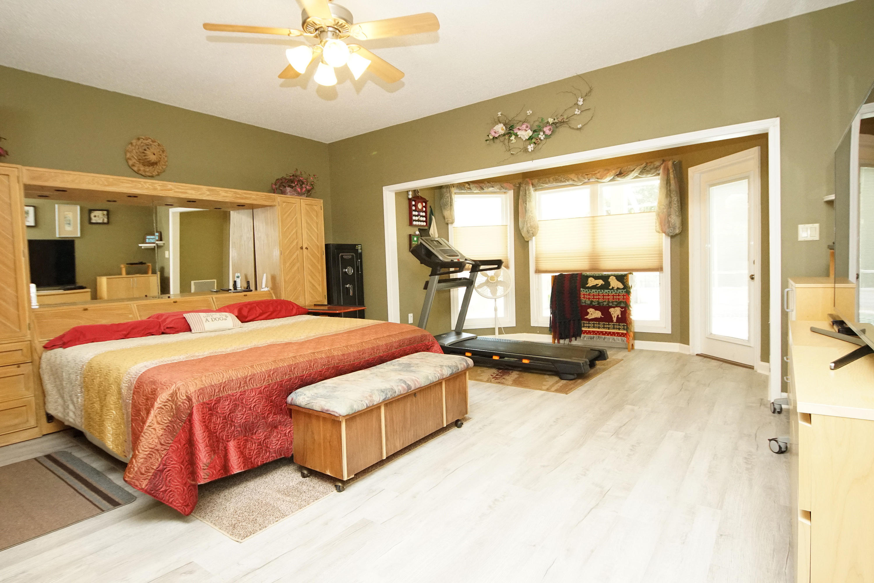 LAKE POINTE - Residential