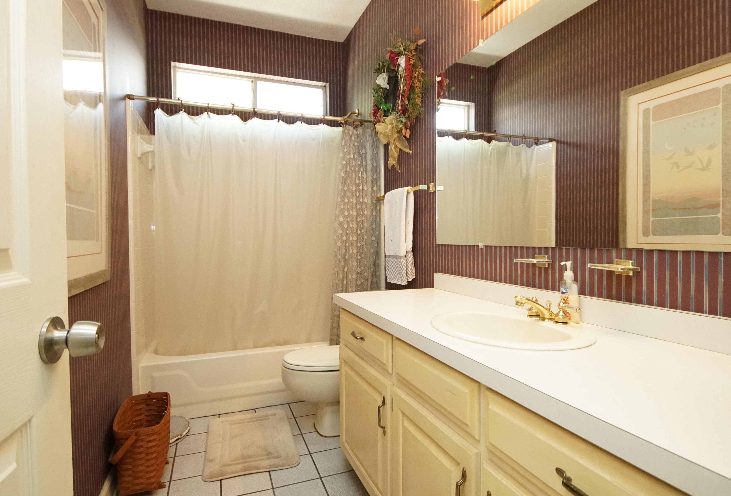 LAKE POINTE - Residential