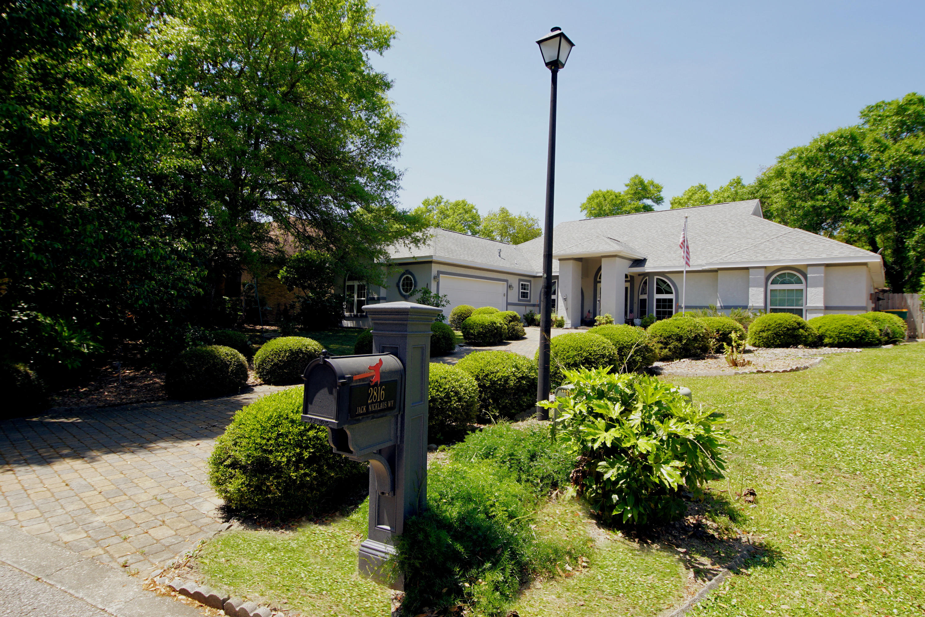 LAKE POINTE - Residential