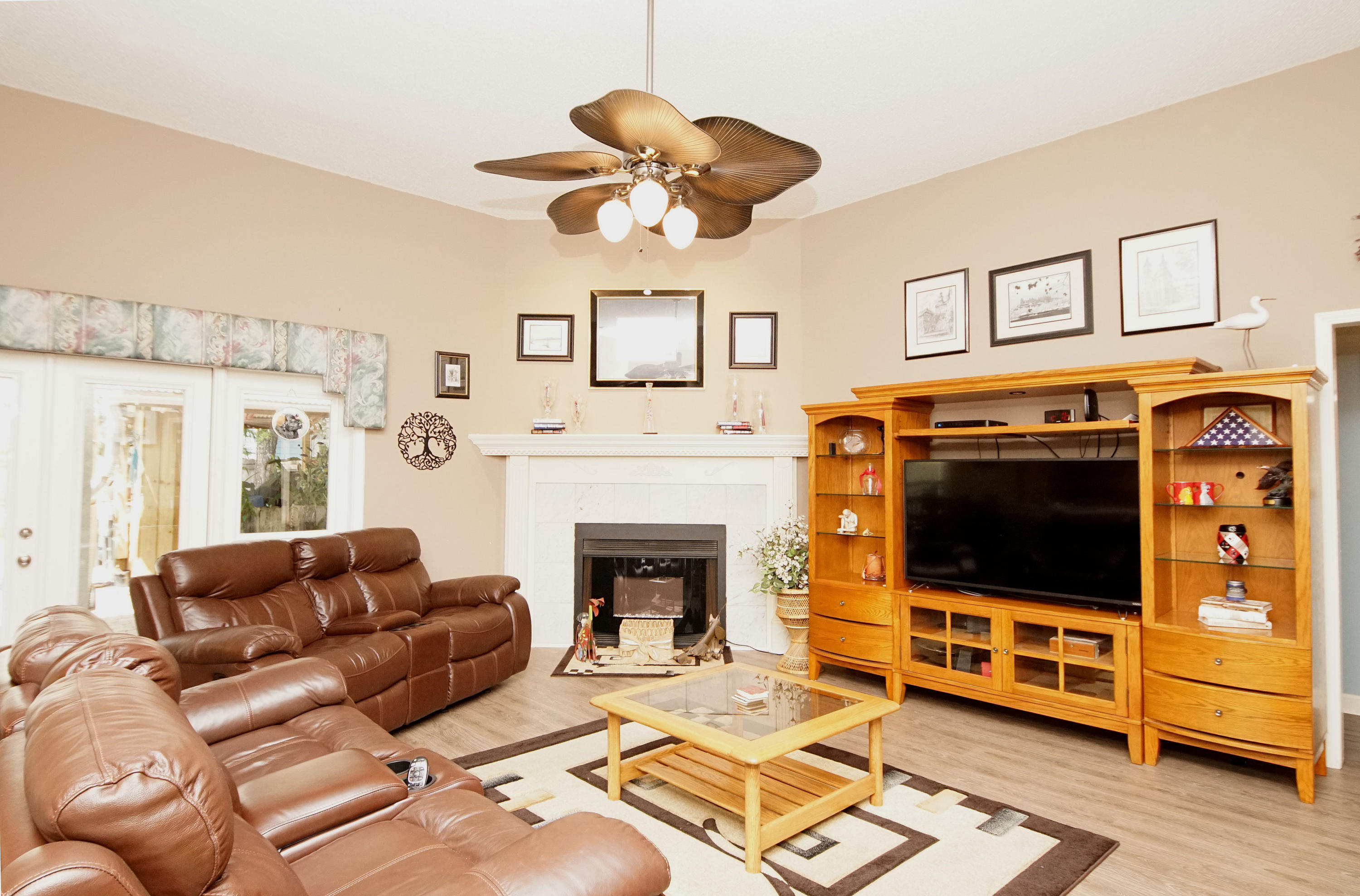 LAKE POINTE - Residential