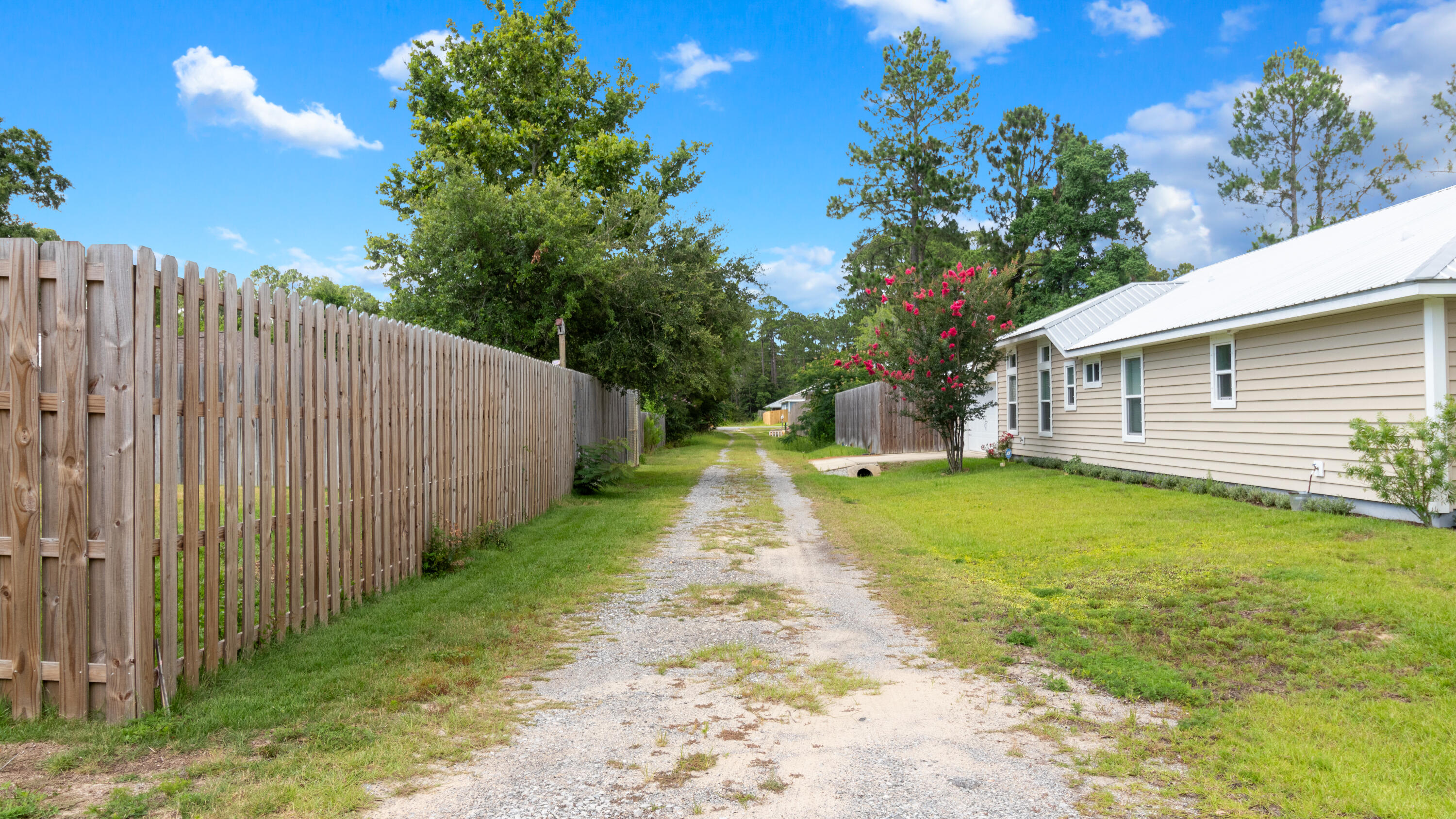 VILLA TASSO TOWN OF - Residential