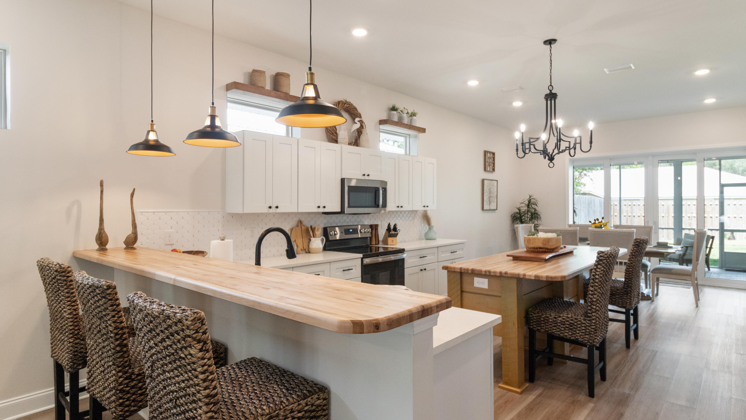 VILLA TASSO TOWN OF - Residential