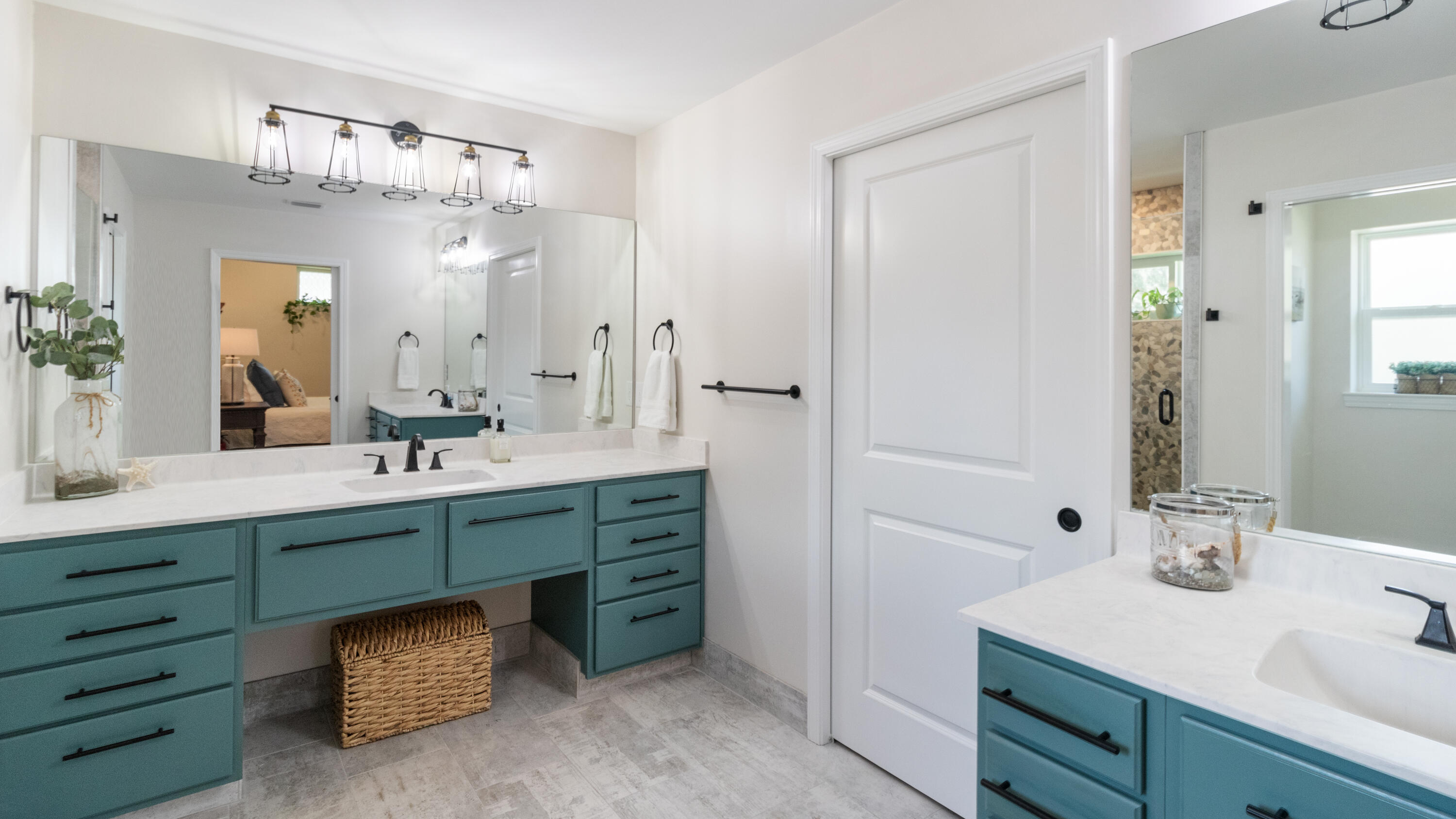 VILLA TASSO TOWN OF - Residential