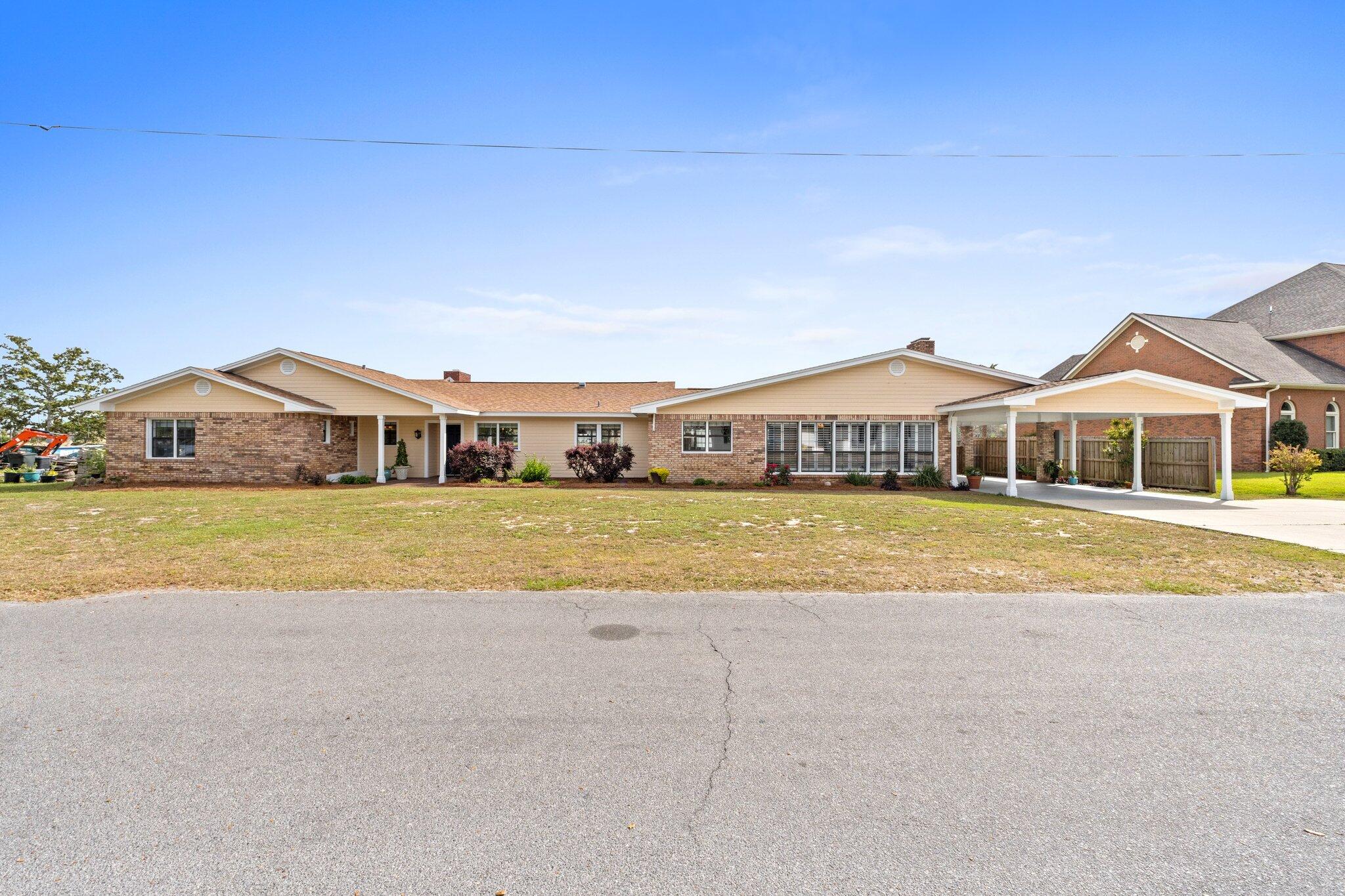 2446 Pretty Bayou Boulevard