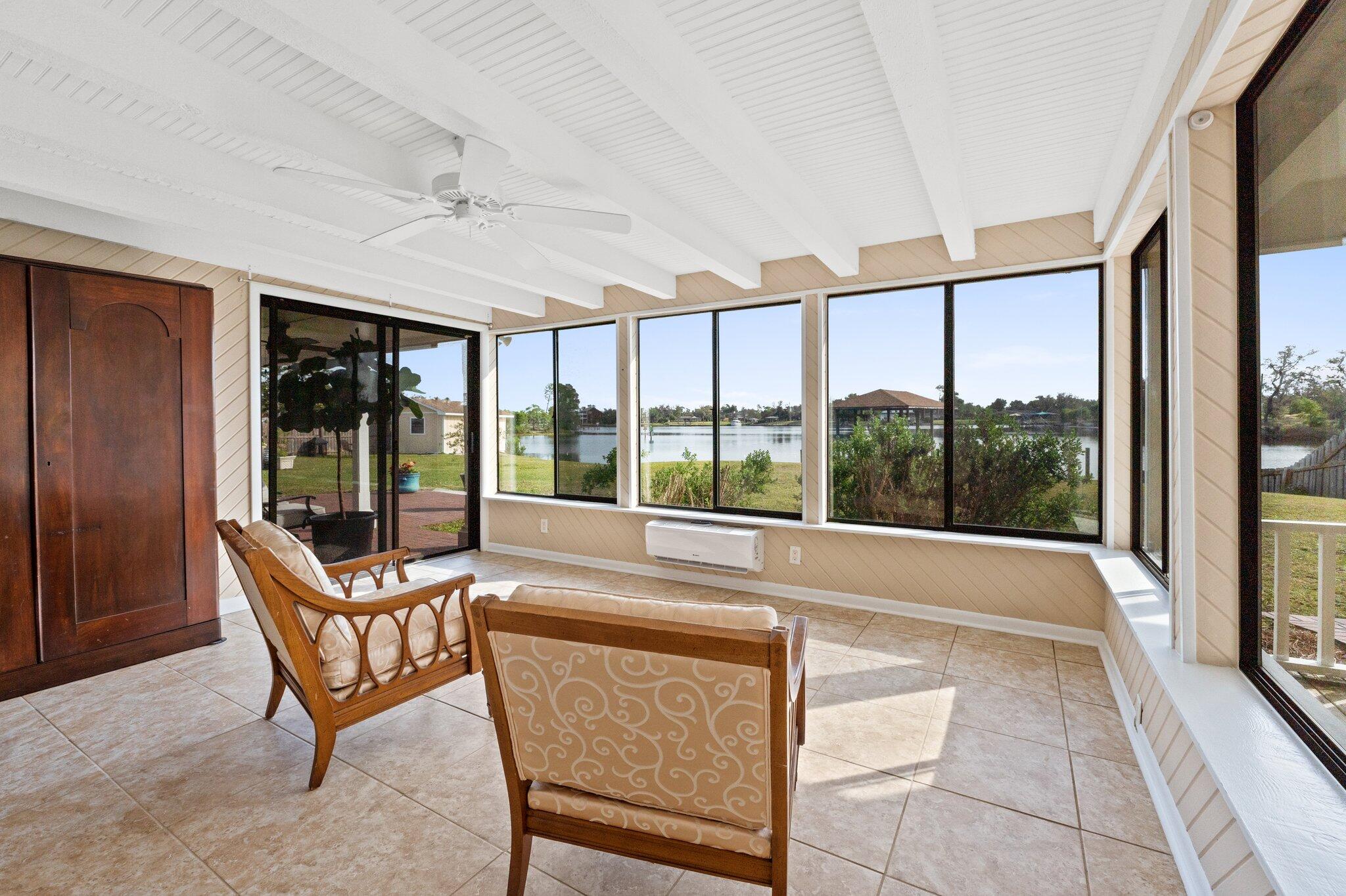 2446 Pretty Bayou Boulevard