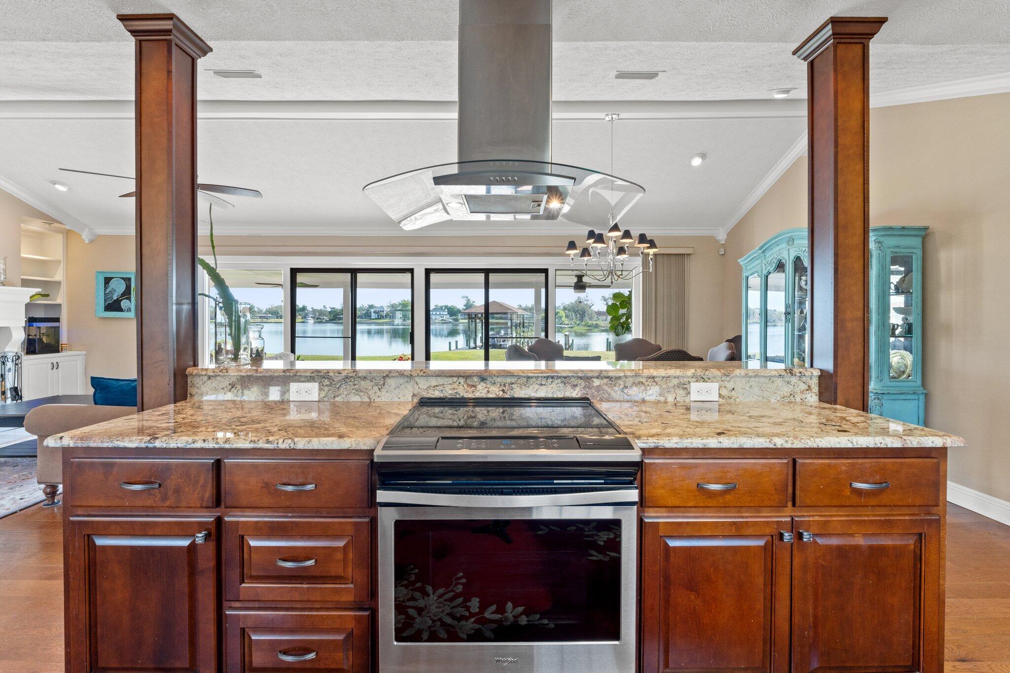 2446 Pretty Bayou Boulevard