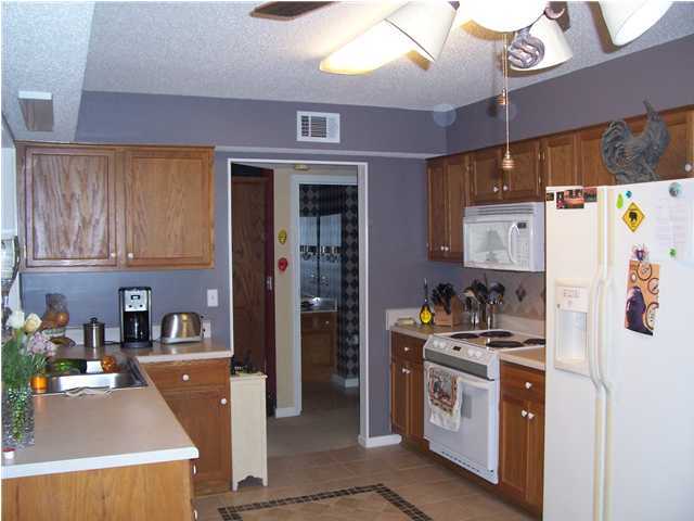 CEDAR RIDGE PH 12 - Residential Lease