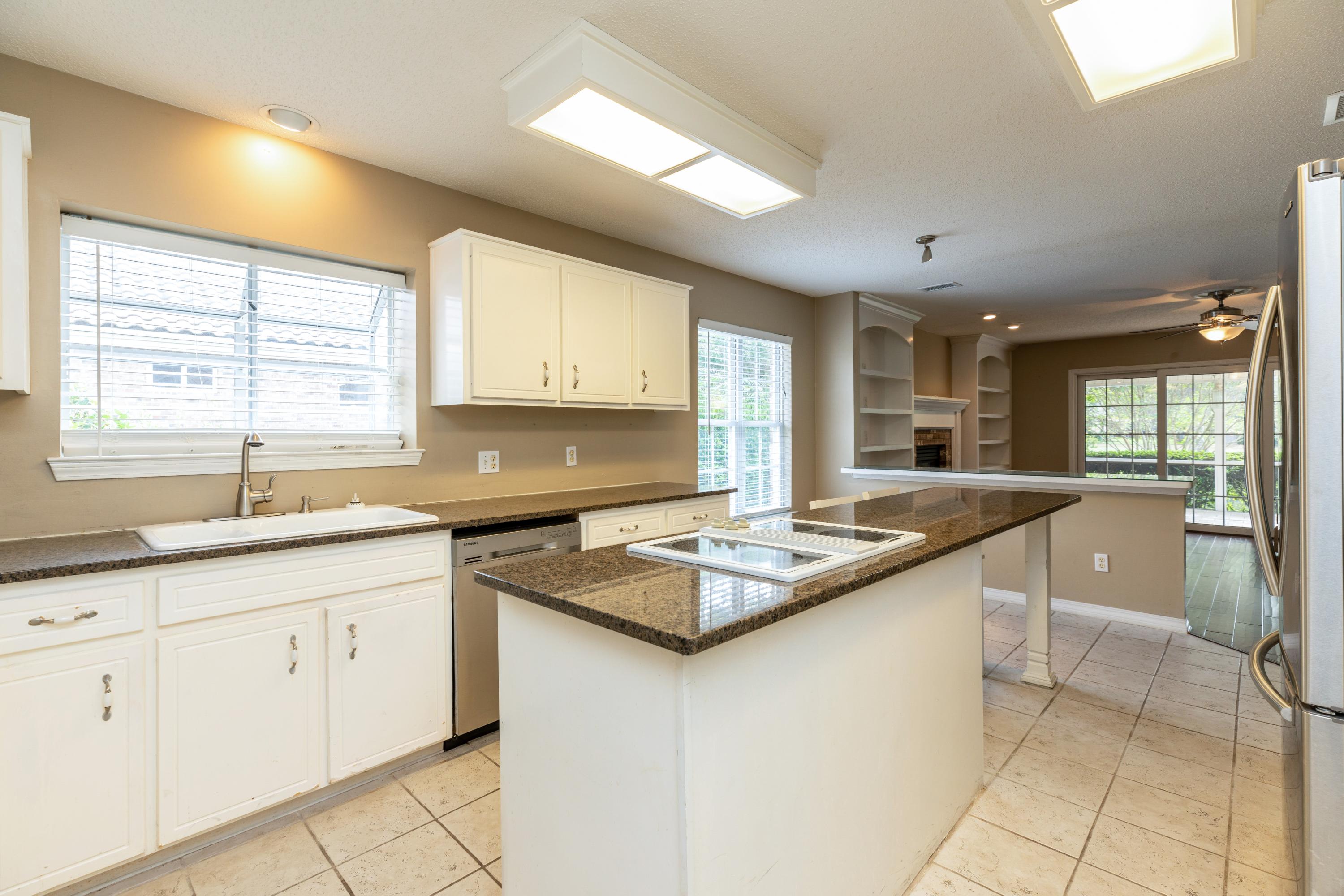 WINDWARD PH 5 - Residential