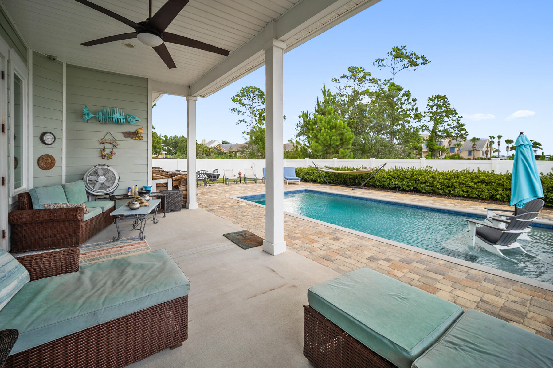 DOLPHIN BAY PH 1 - Residential