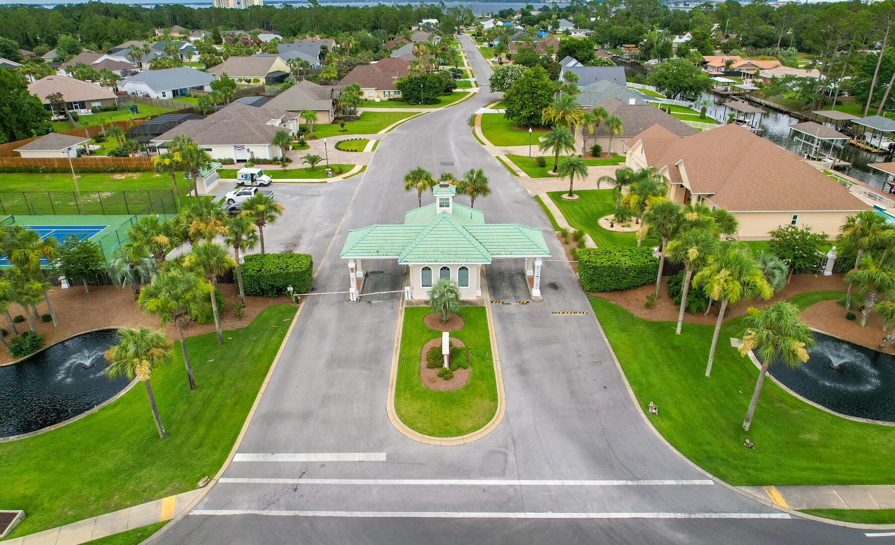 DOLPHIN BAY PH 1 - Residential