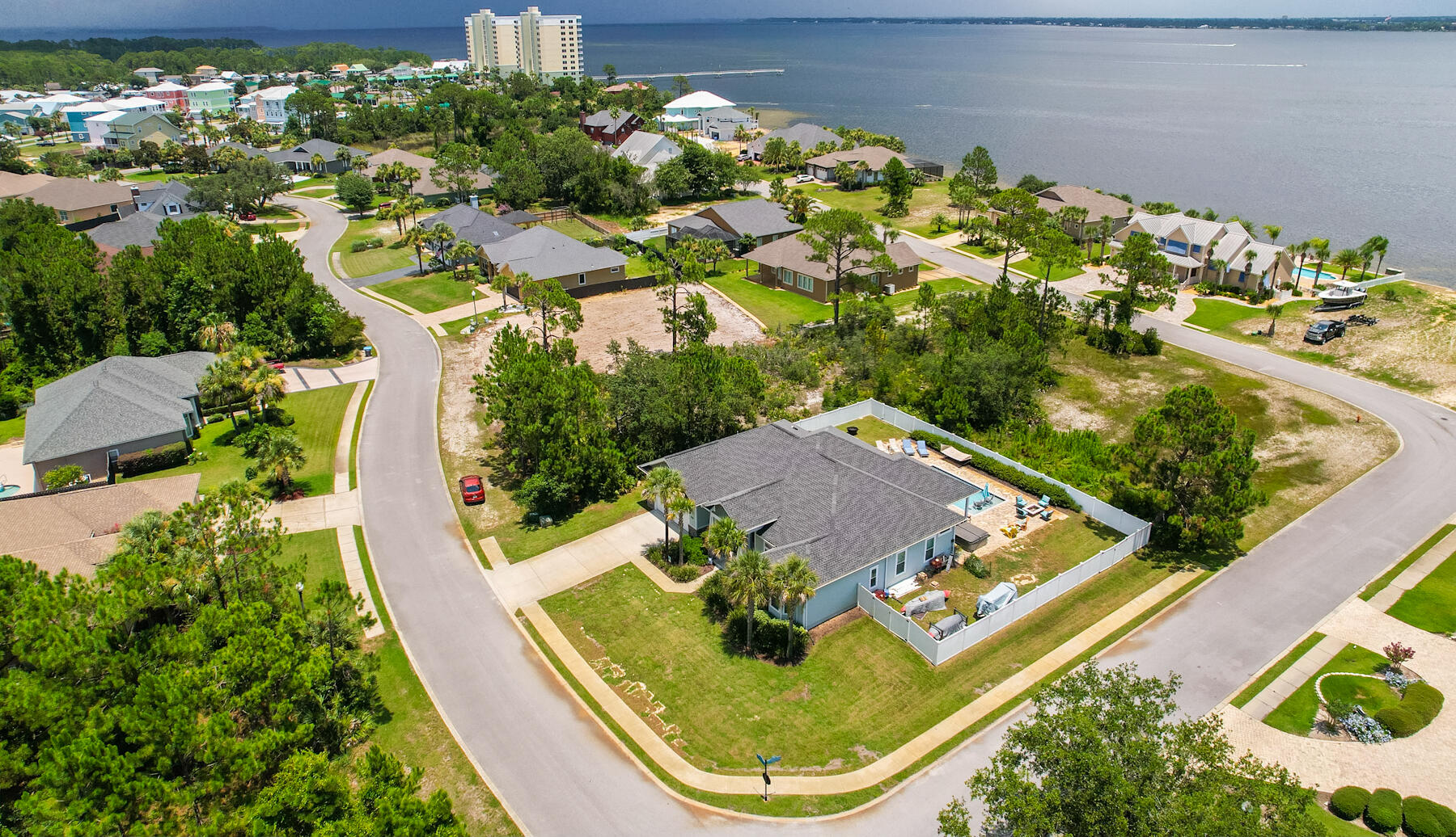 DOLPHIN BAY PH 1 - Residential