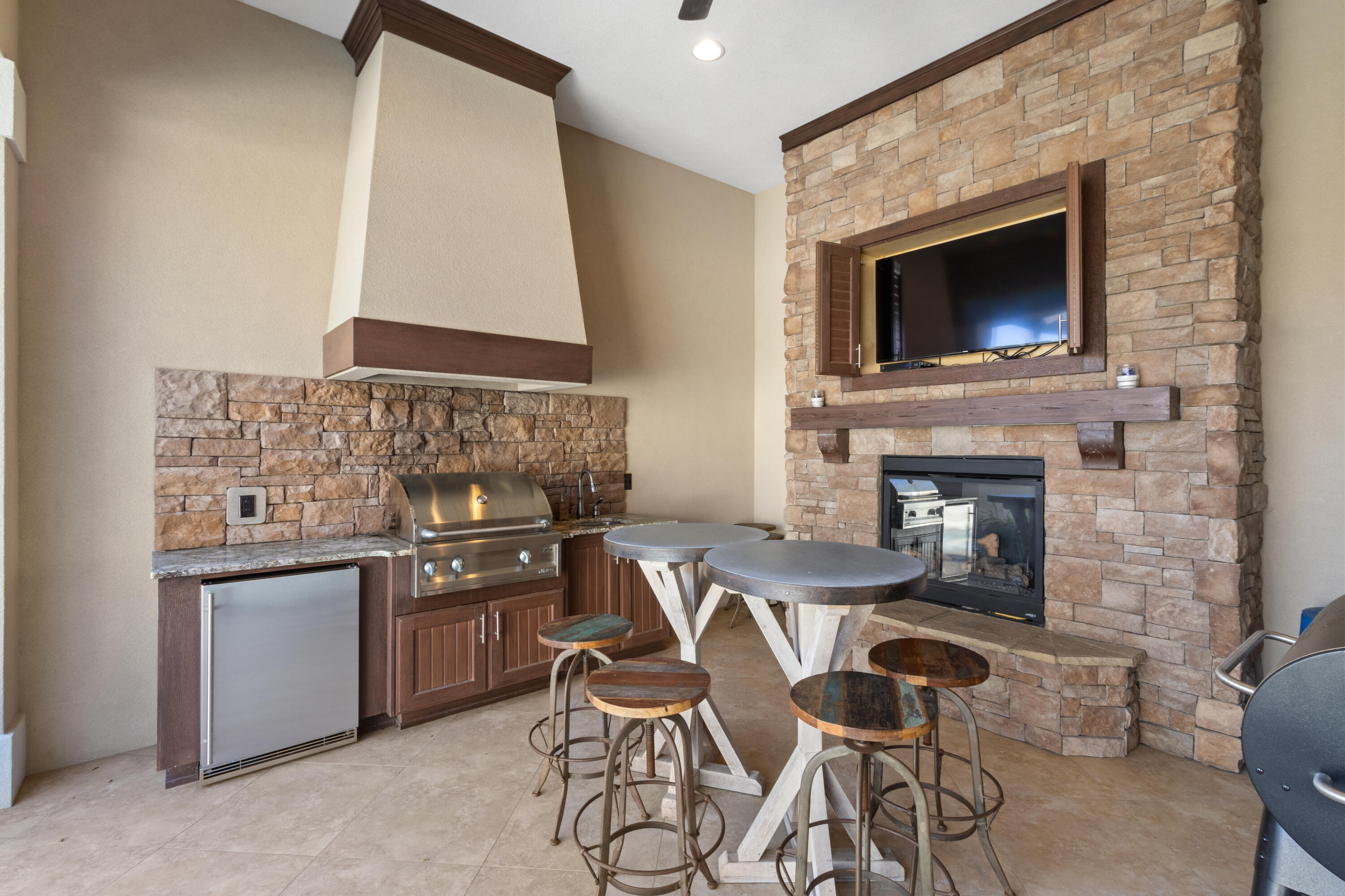 Burnt Pine - Residential