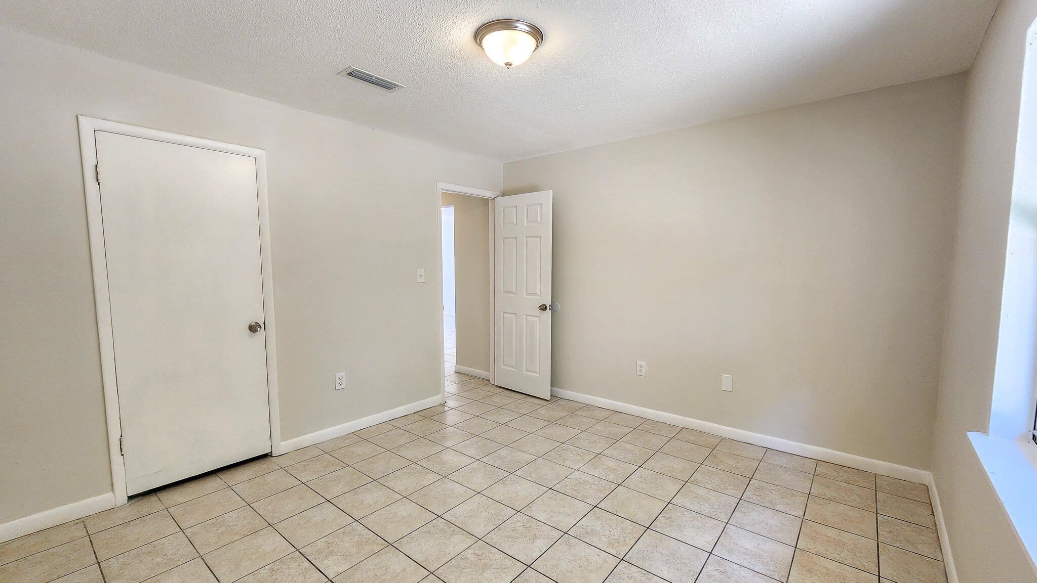 BAYVIEW WOODS - Residential