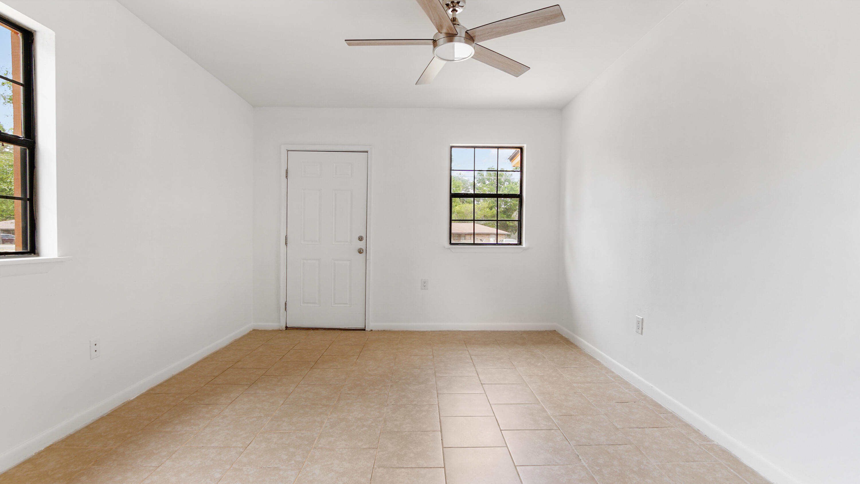 NO RECORDED SUBDIVISION - Residential