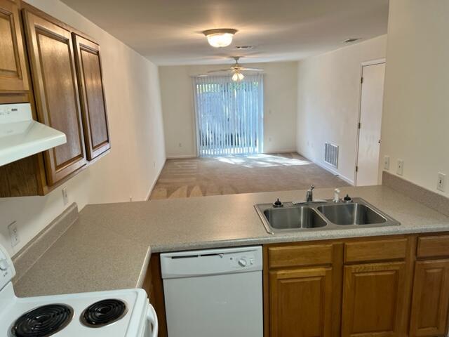 FIELD S/D - Residential Lease