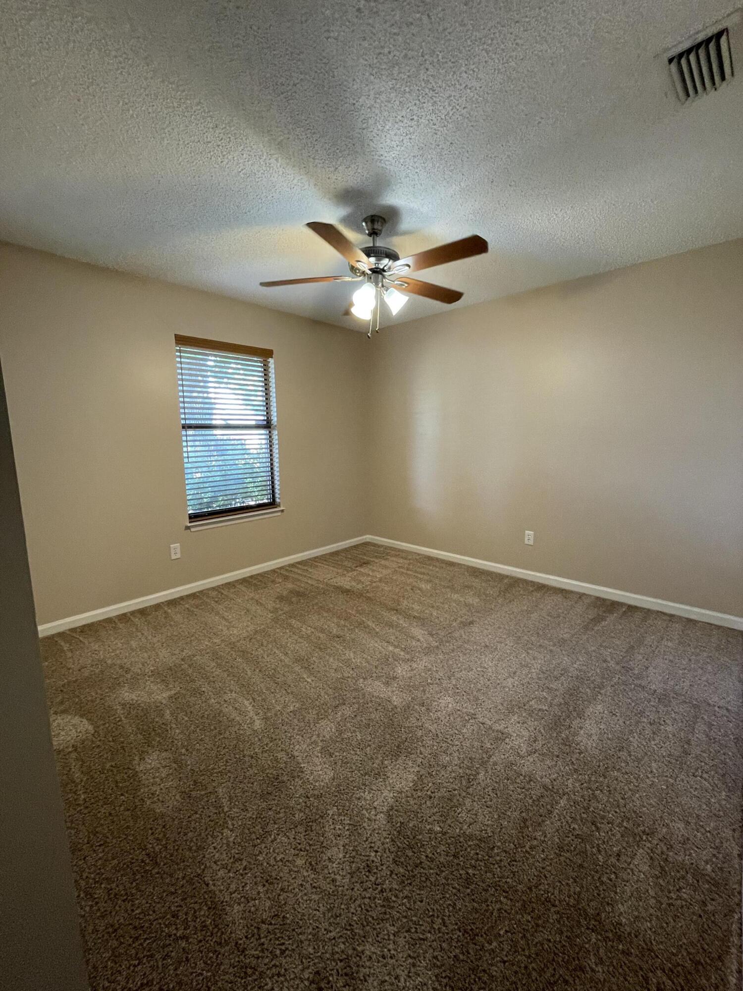 MOWAT HIGHLANDS PHASE I LOT 26 BLK F MAP 103A ORB 3760 P 1775 - Residential Lease