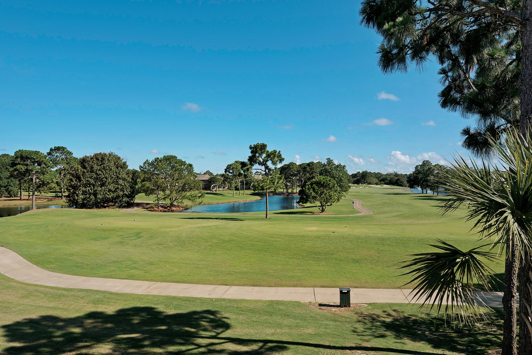 VILLA LAGO - Residential