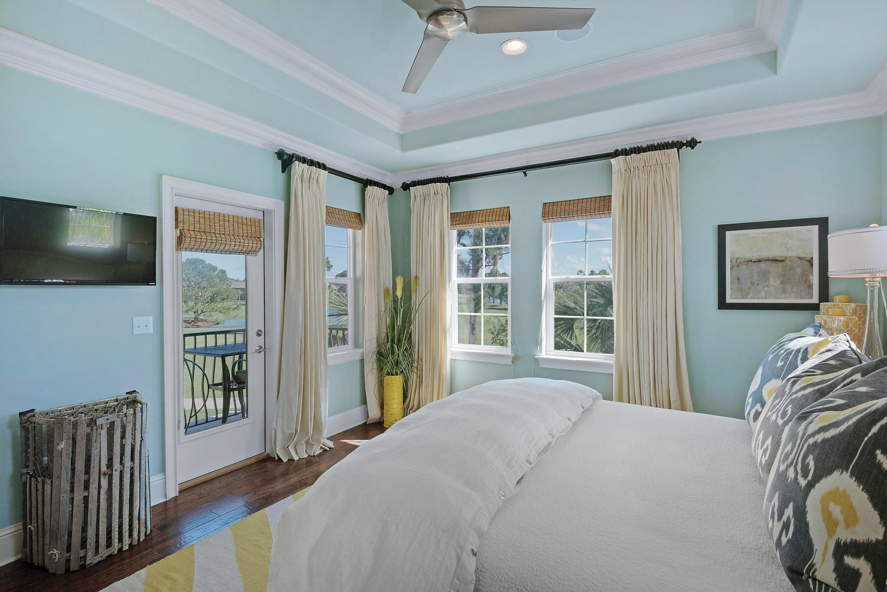 VILLA LAGO - Residential