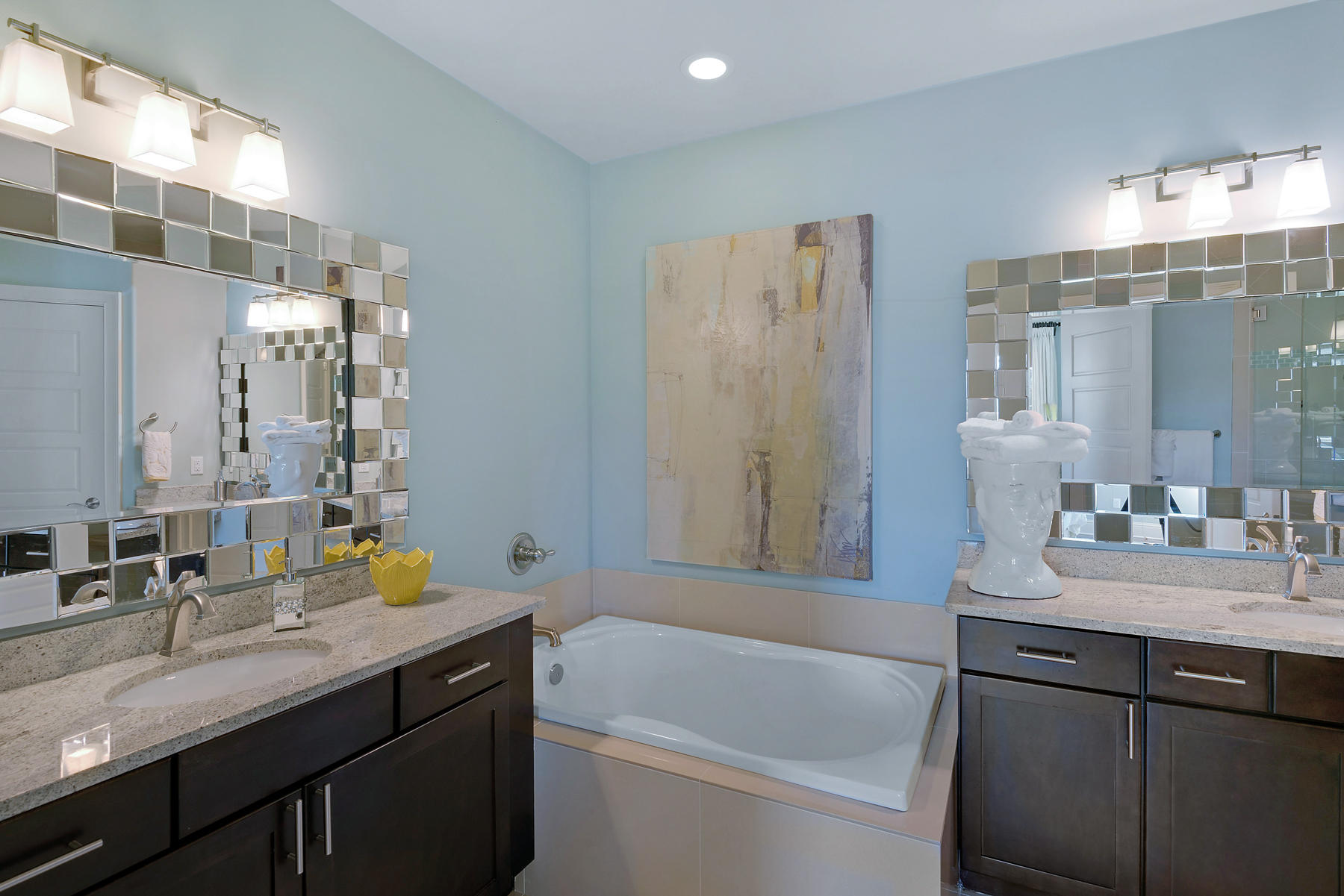 VILLA LAGO - Residential