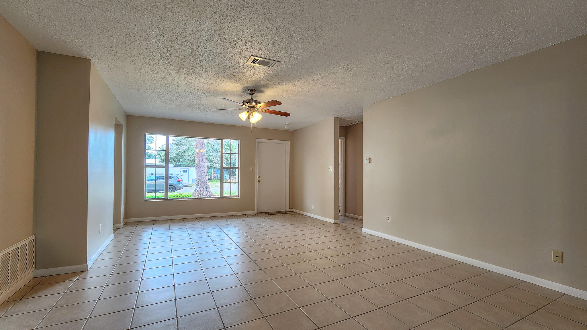 OAK TREE PARK - Residential
