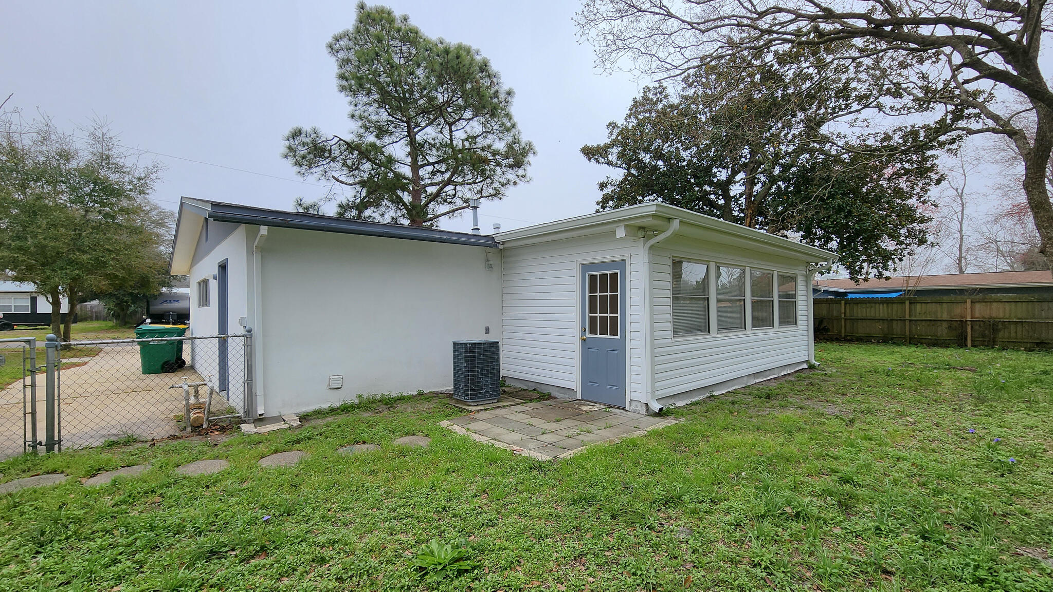OAK TREE PARK - Residential