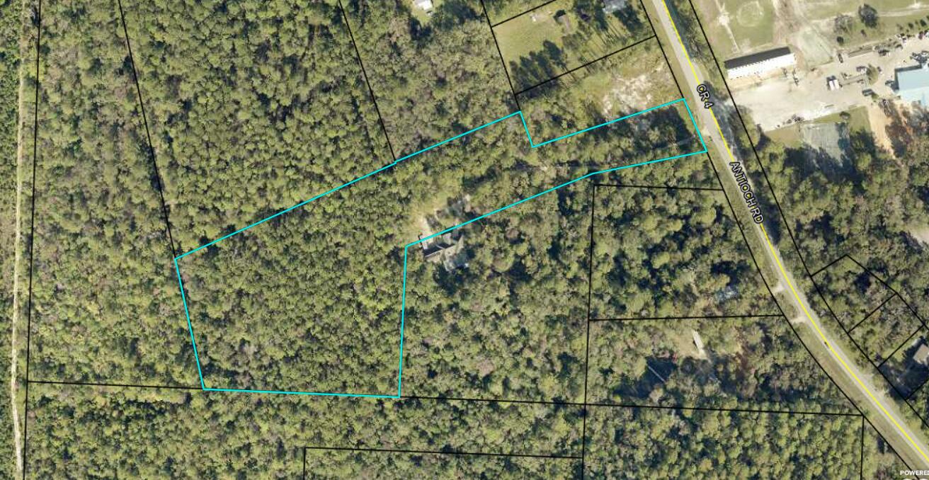 7.5 acres vacant land across from the Blackwater Golf Course. Currently zoned residential with a future land use of C-1.Can be combined with MLS 9612443200 sqft home and 5 acres.